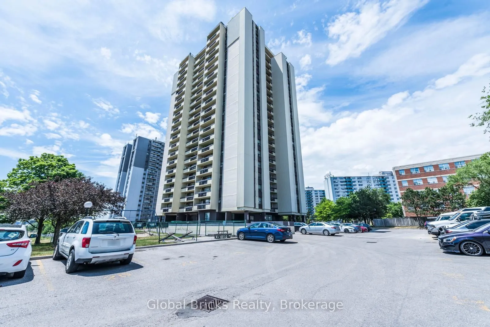 1455 Lawrence Avenue W, #2006