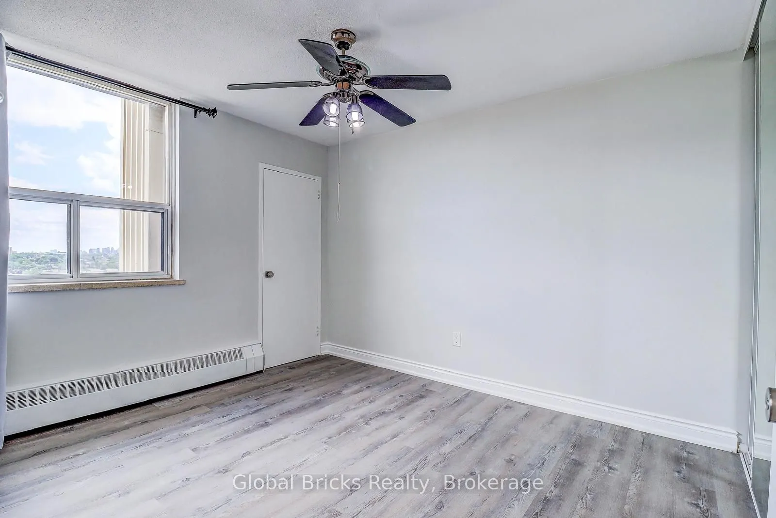 1455 Lawrence Avenue W, #2006