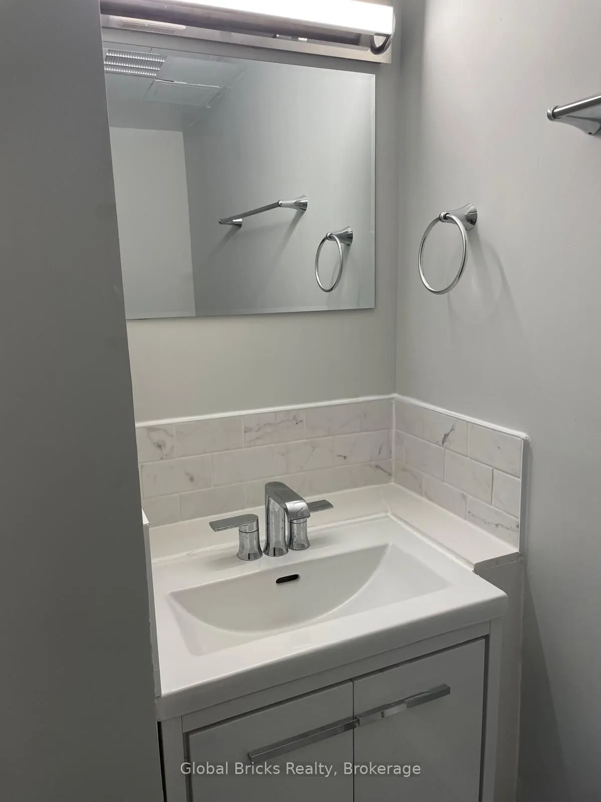 1455 Lawrence Avenue W, #2006