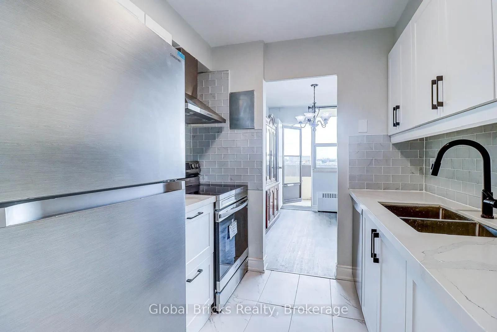1455 Lawrence Avenue W, #2006