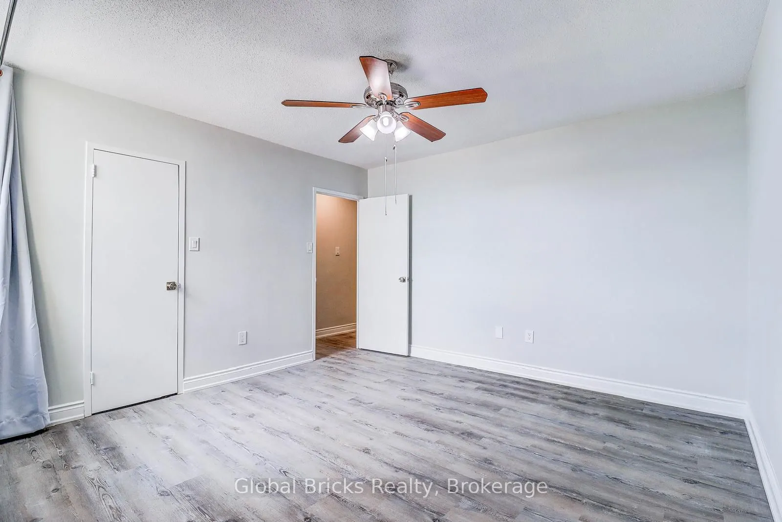1455 Lawrence Avenue W, #2006