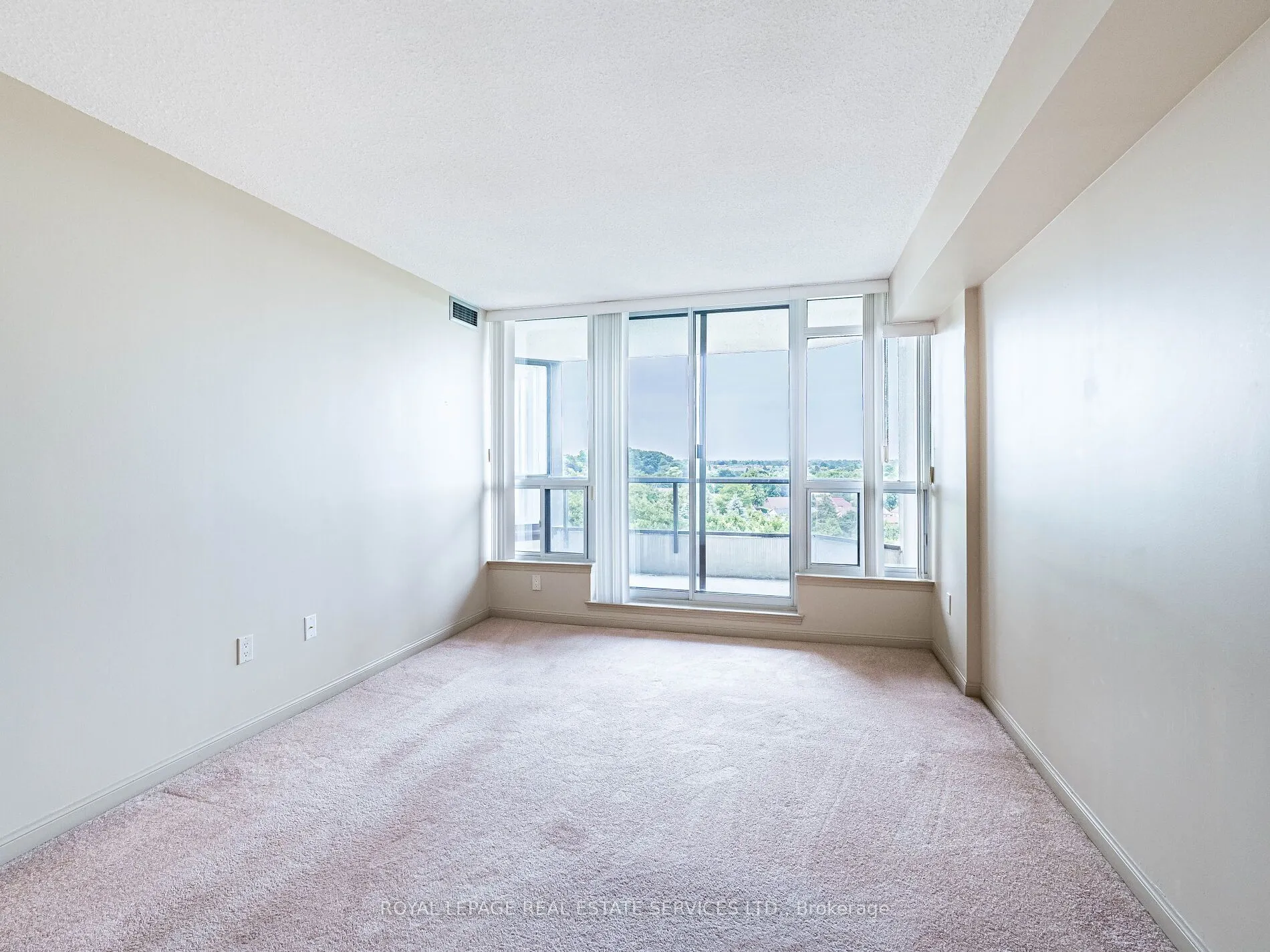 12 Laurelcrest Street, #908