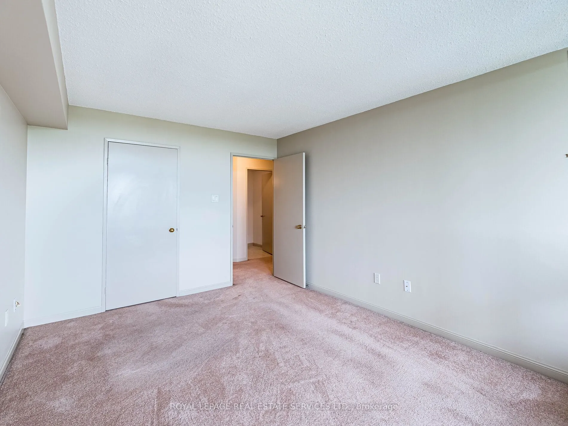 12 Laurelcrest Street, #908