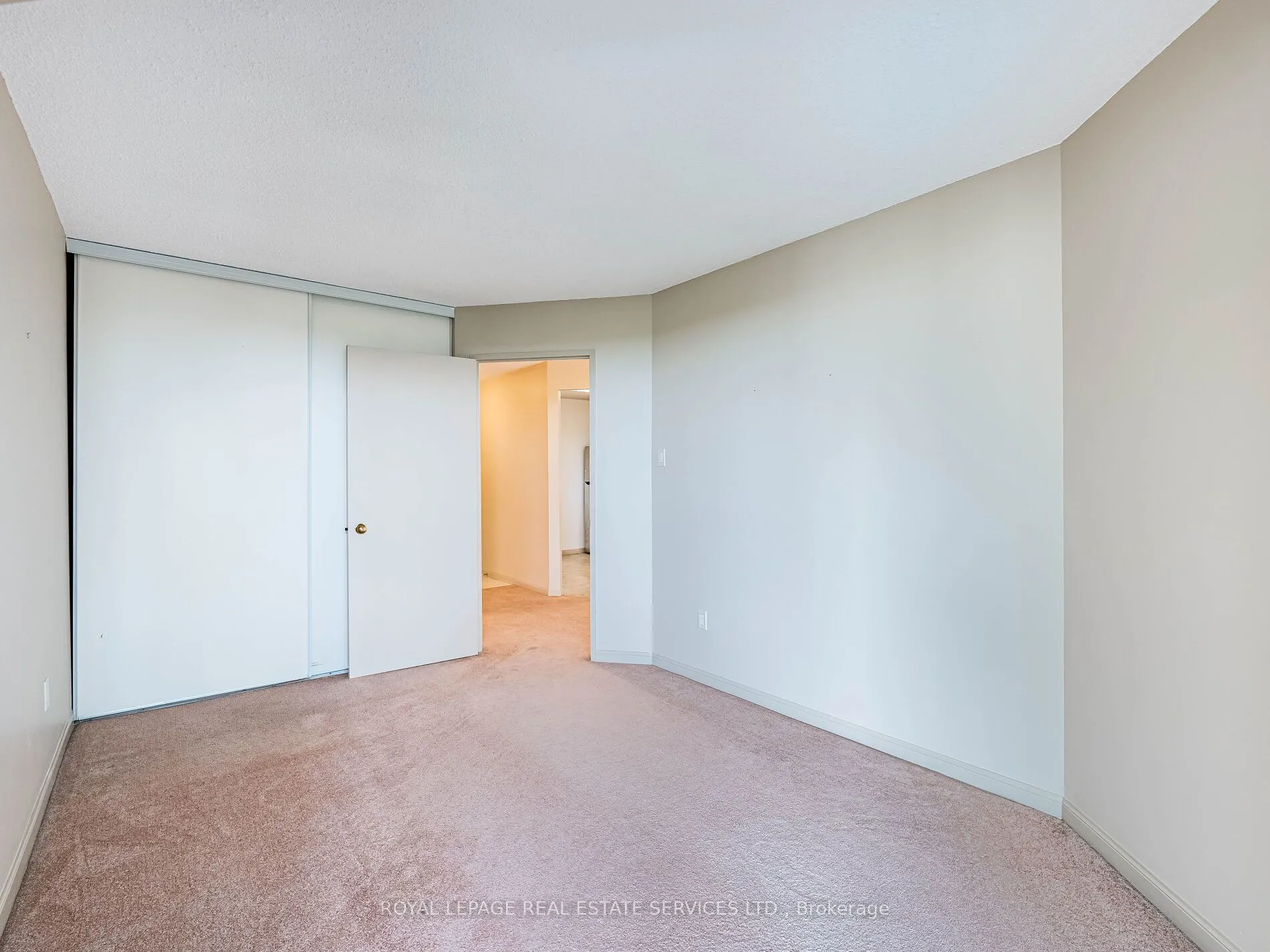 12 Laurelcrest Street, #908