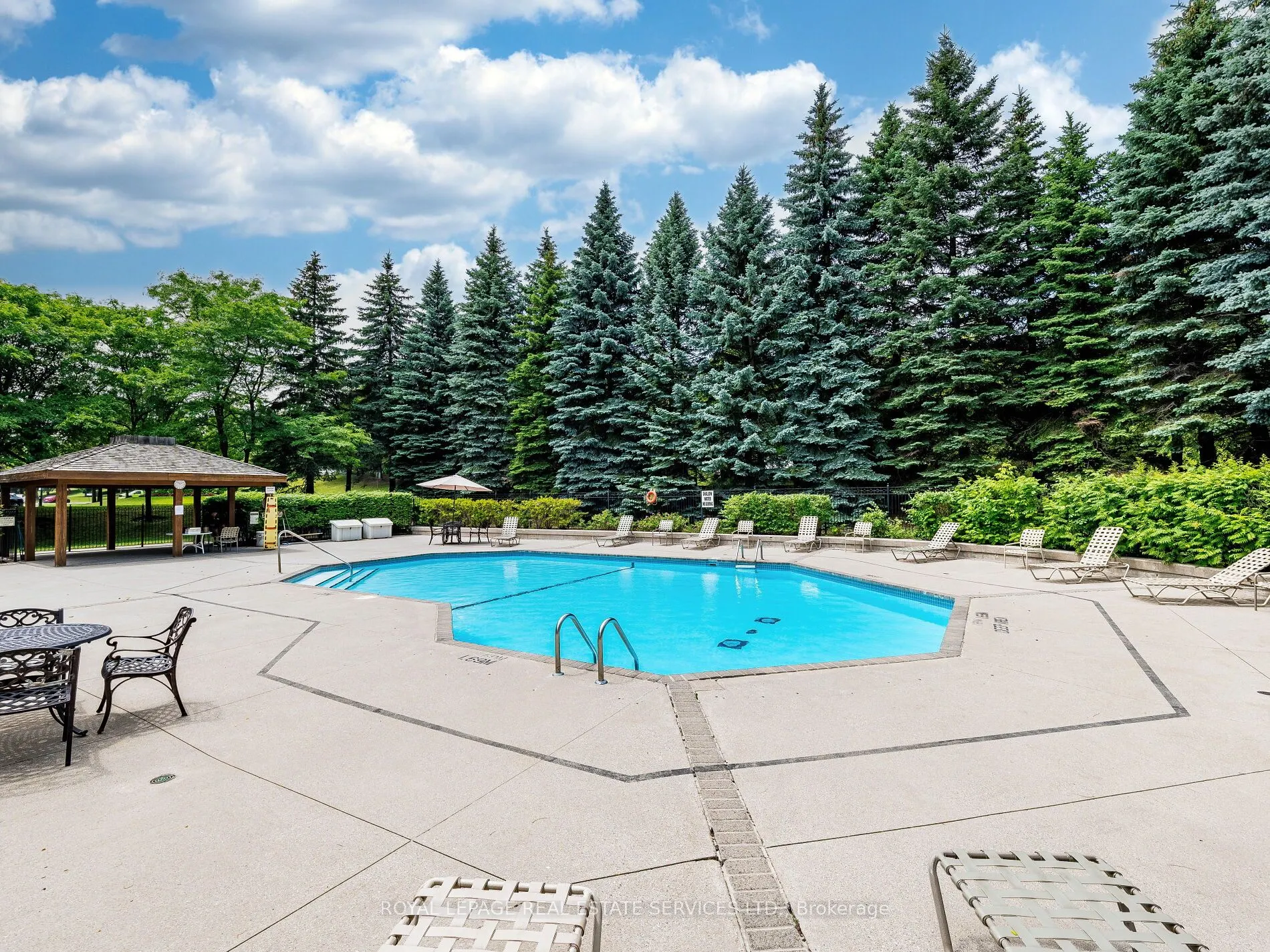 12 Laurelcrest Street, #908