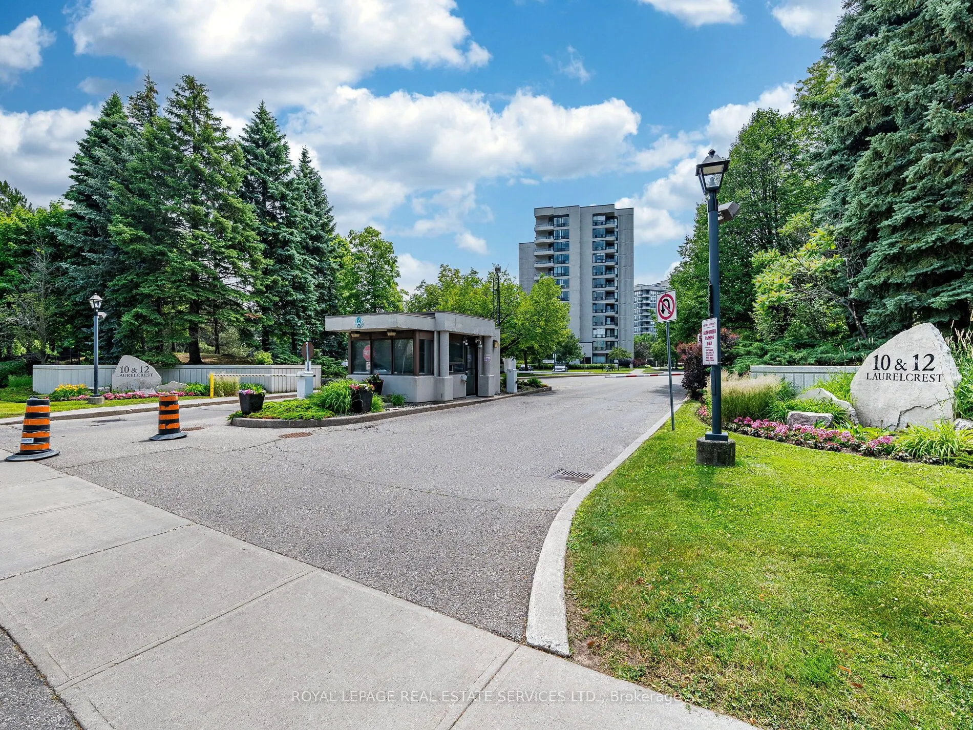 12 Laurelcrest Street, #908