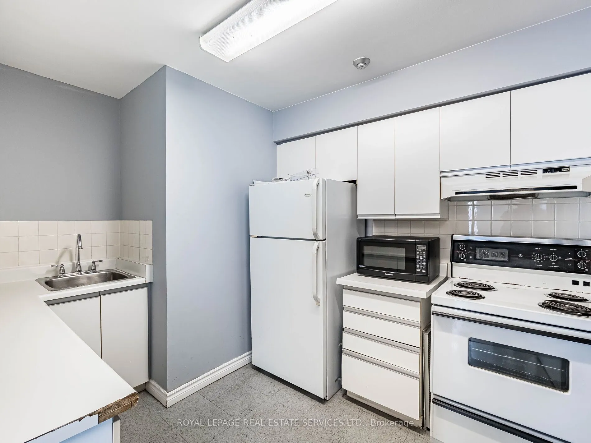12 Laurelcrest Street, #908