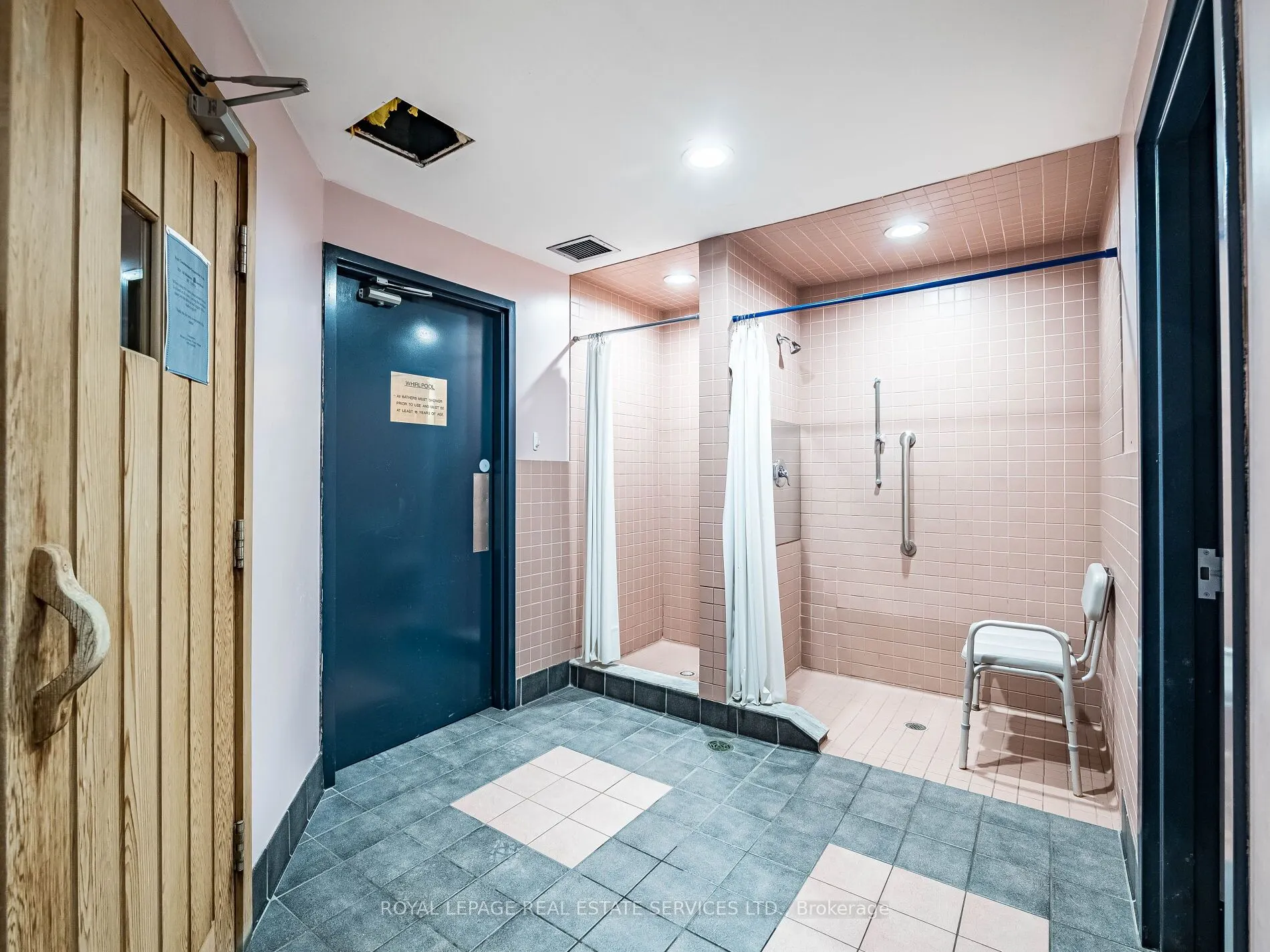 12 Laurelcrest Street, #908