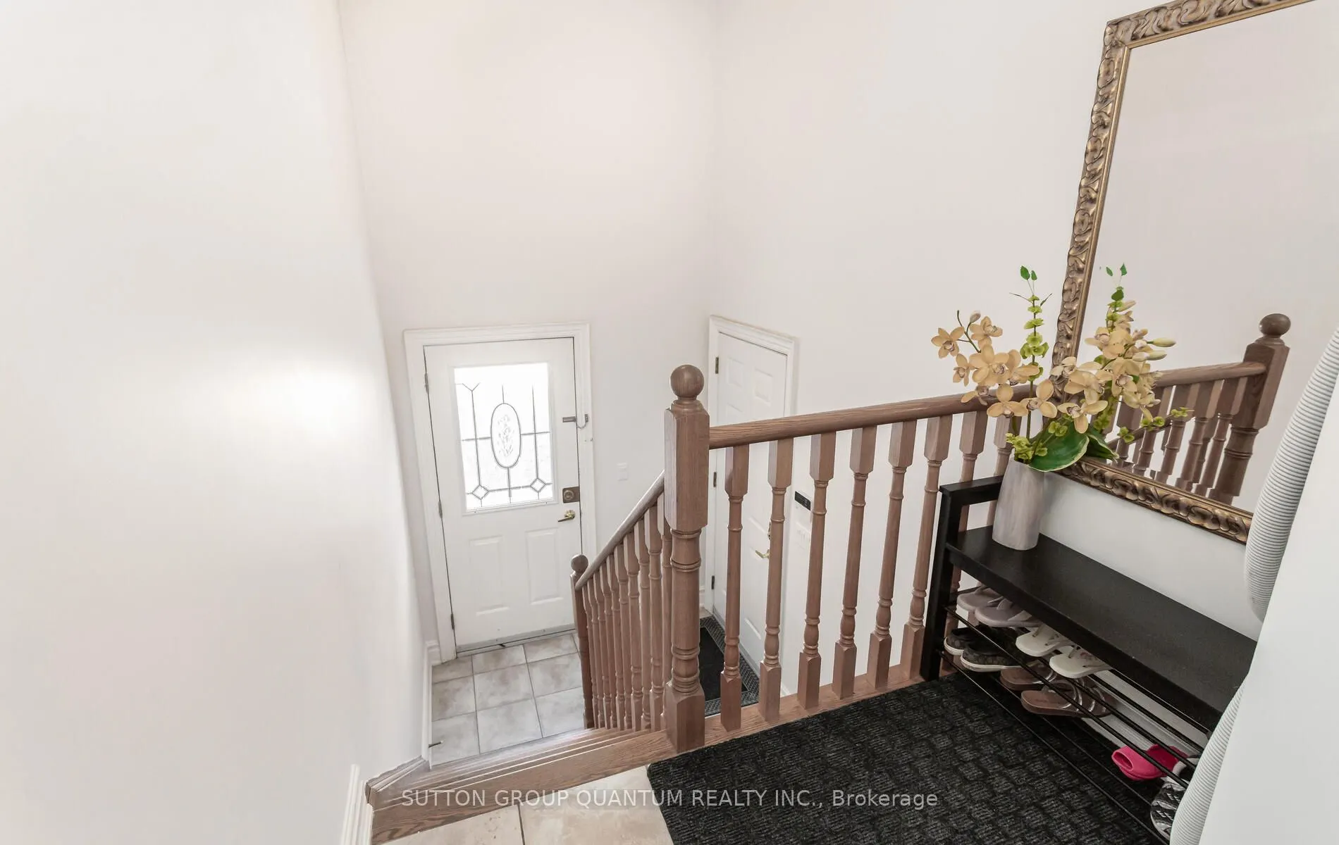 3868 O'Neil Gate