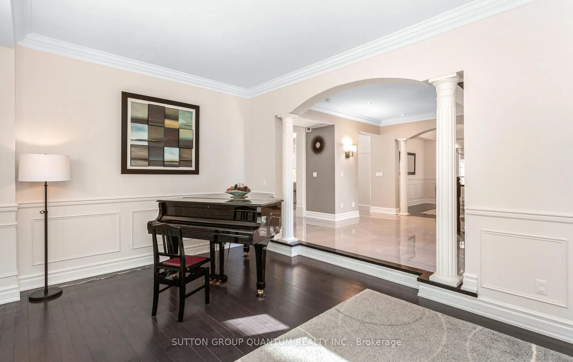 3868 O'Neil Gate