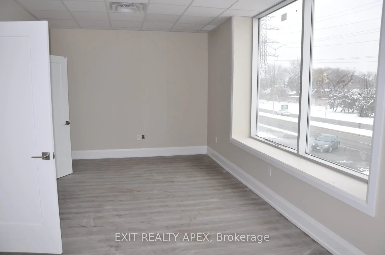 1185 Queensway E, #9A