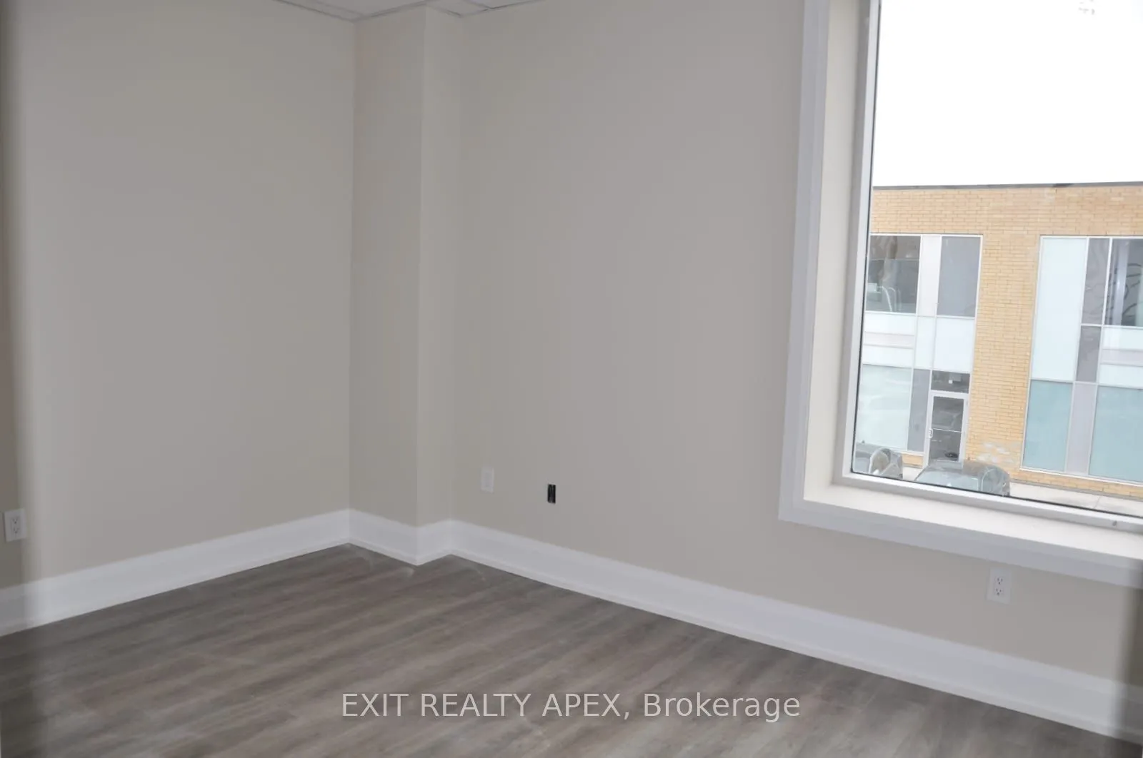 1185 Queensway E, #9A