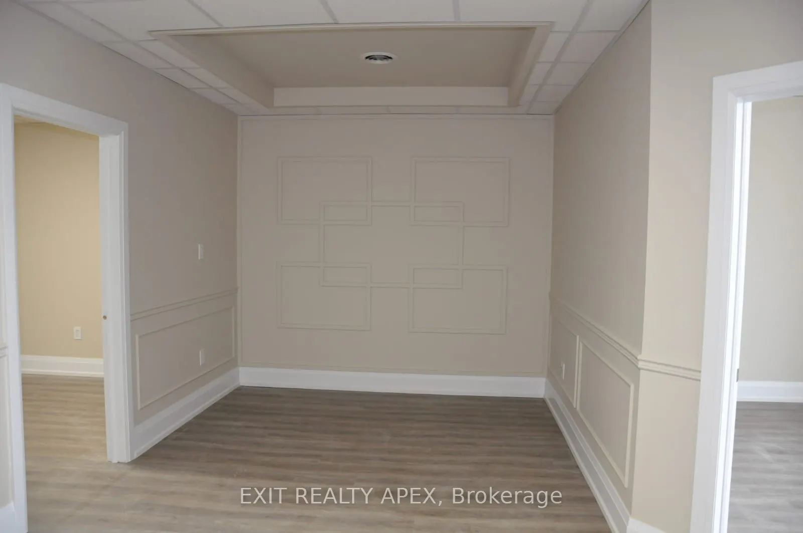 1185 Queensway E, #9A