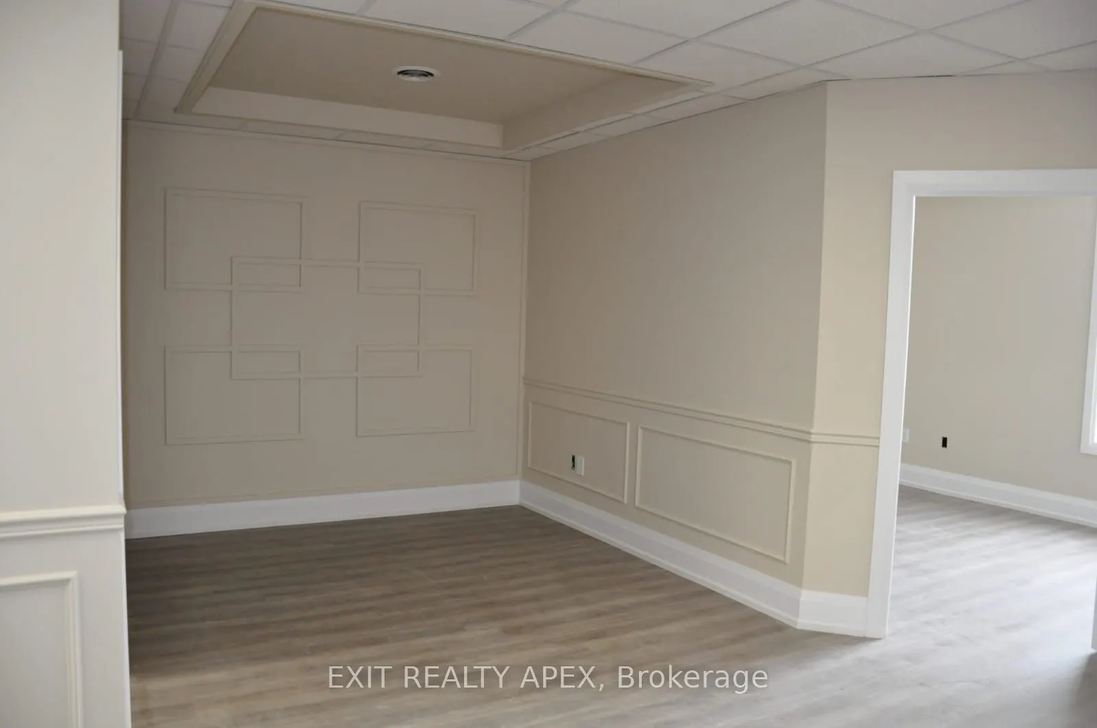 1185 Queensway E, #9A