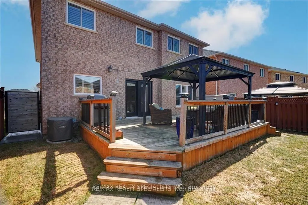 104 Earlsbridge Boulevard