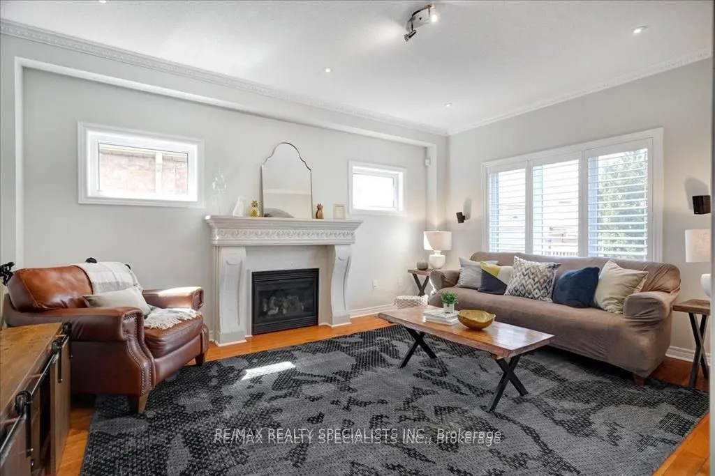 104 Earlsbridge Boulevard