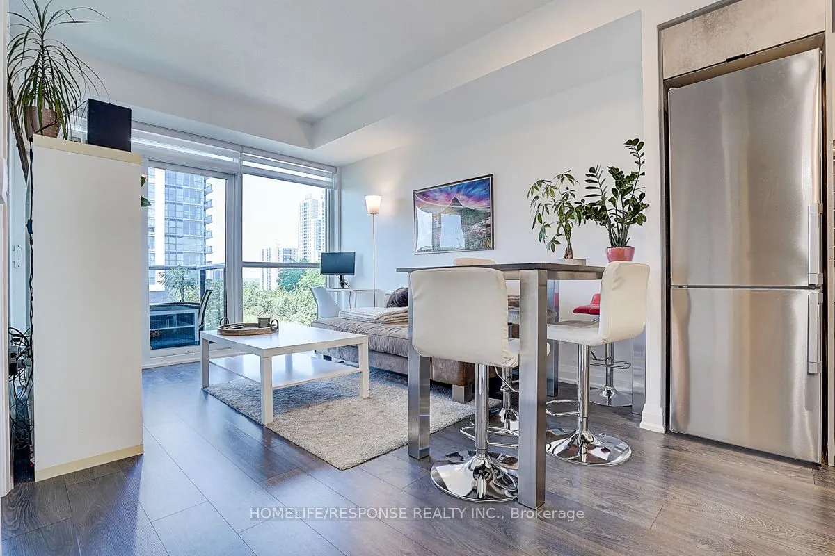 26 GIBBS Road, #729