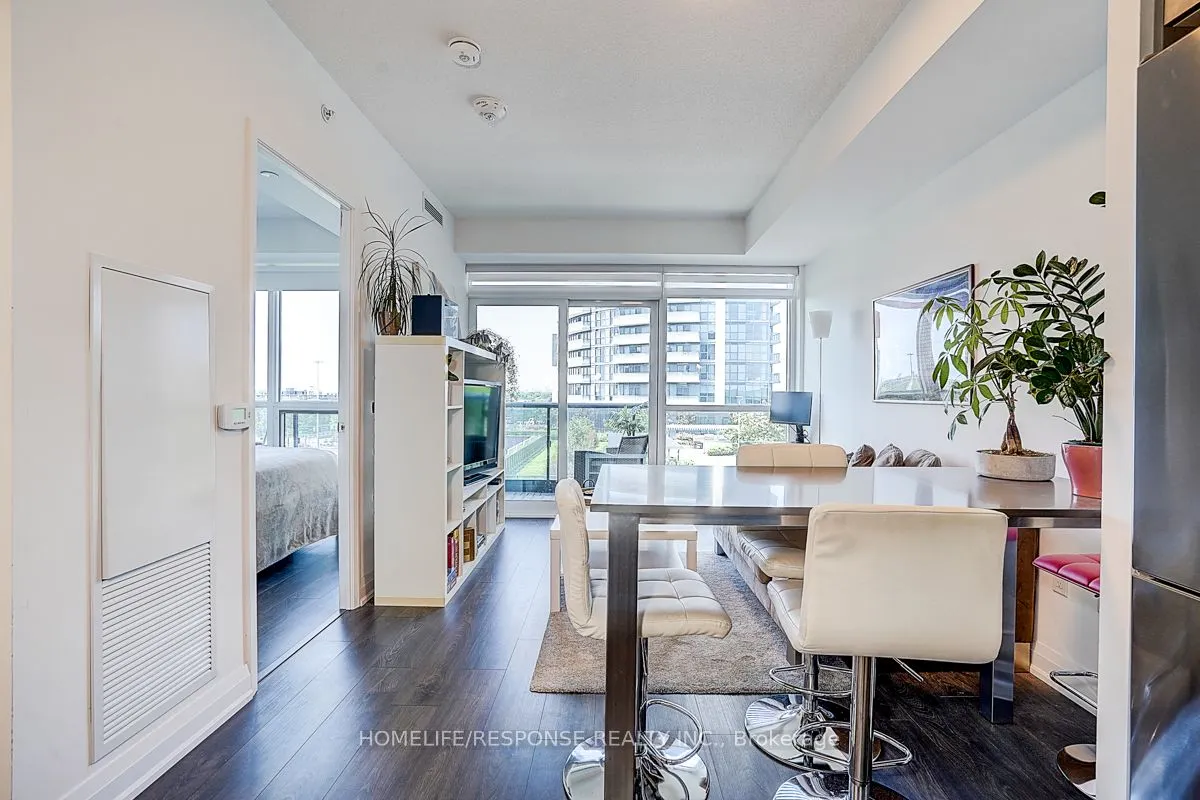 26 GIBBS Road, #729