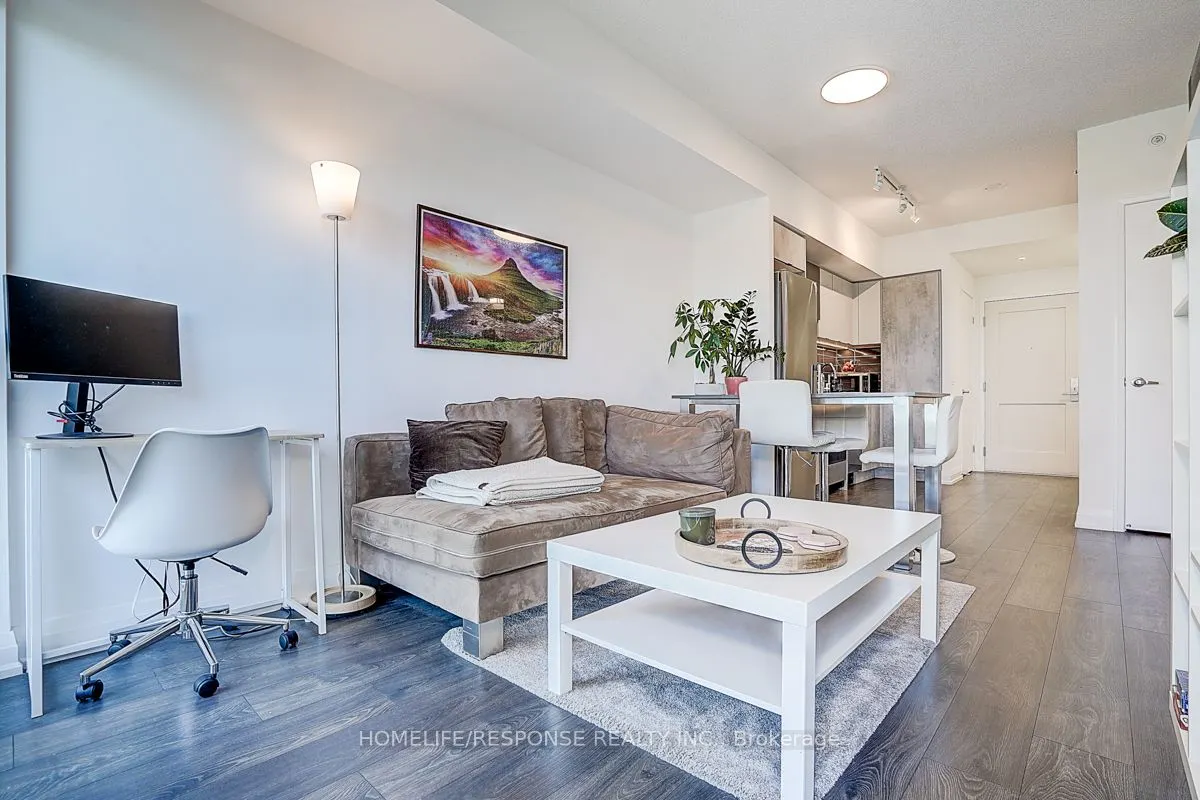 26 GIBBS Road, #729