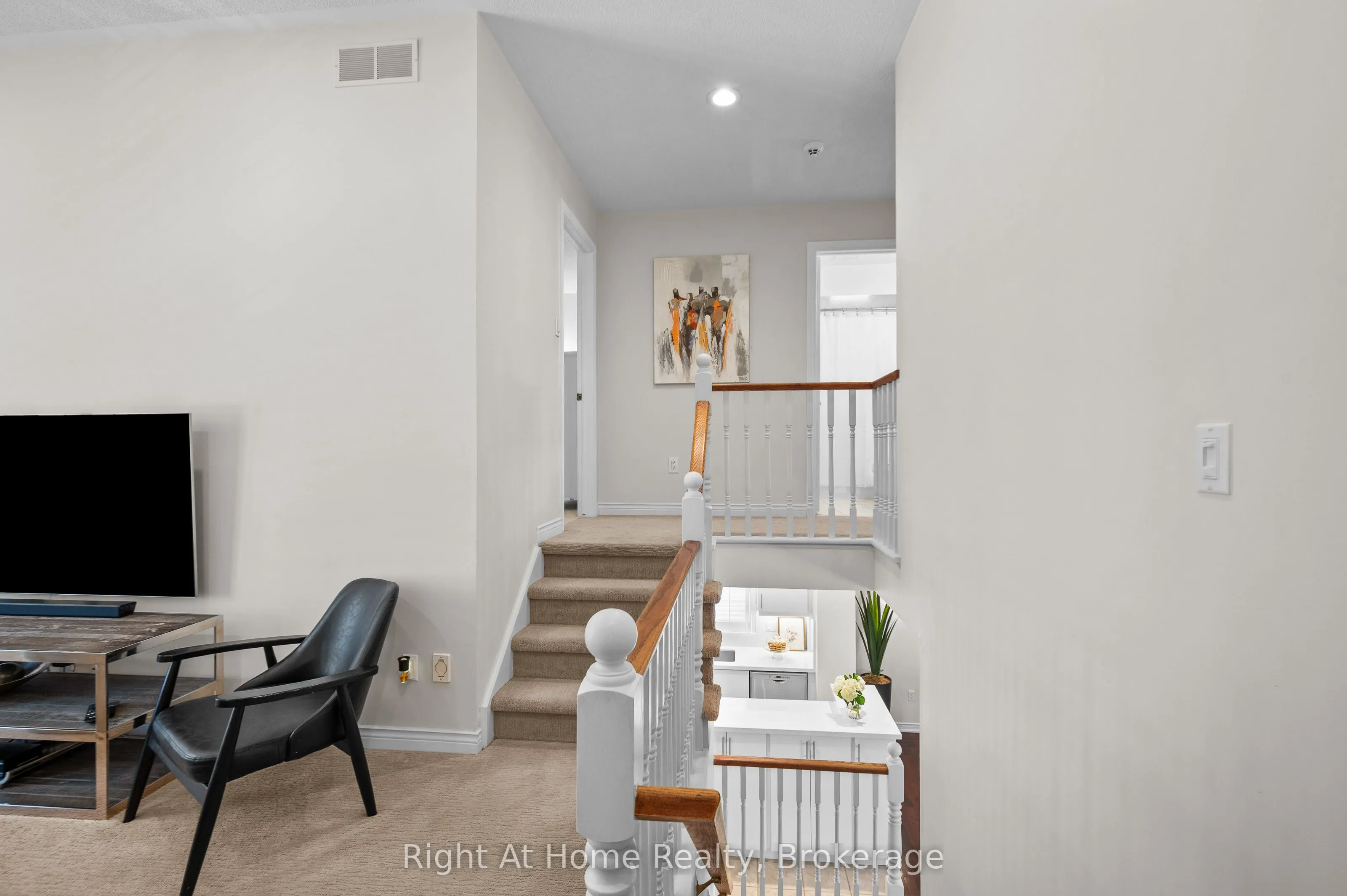 2032 Grovetree Lane