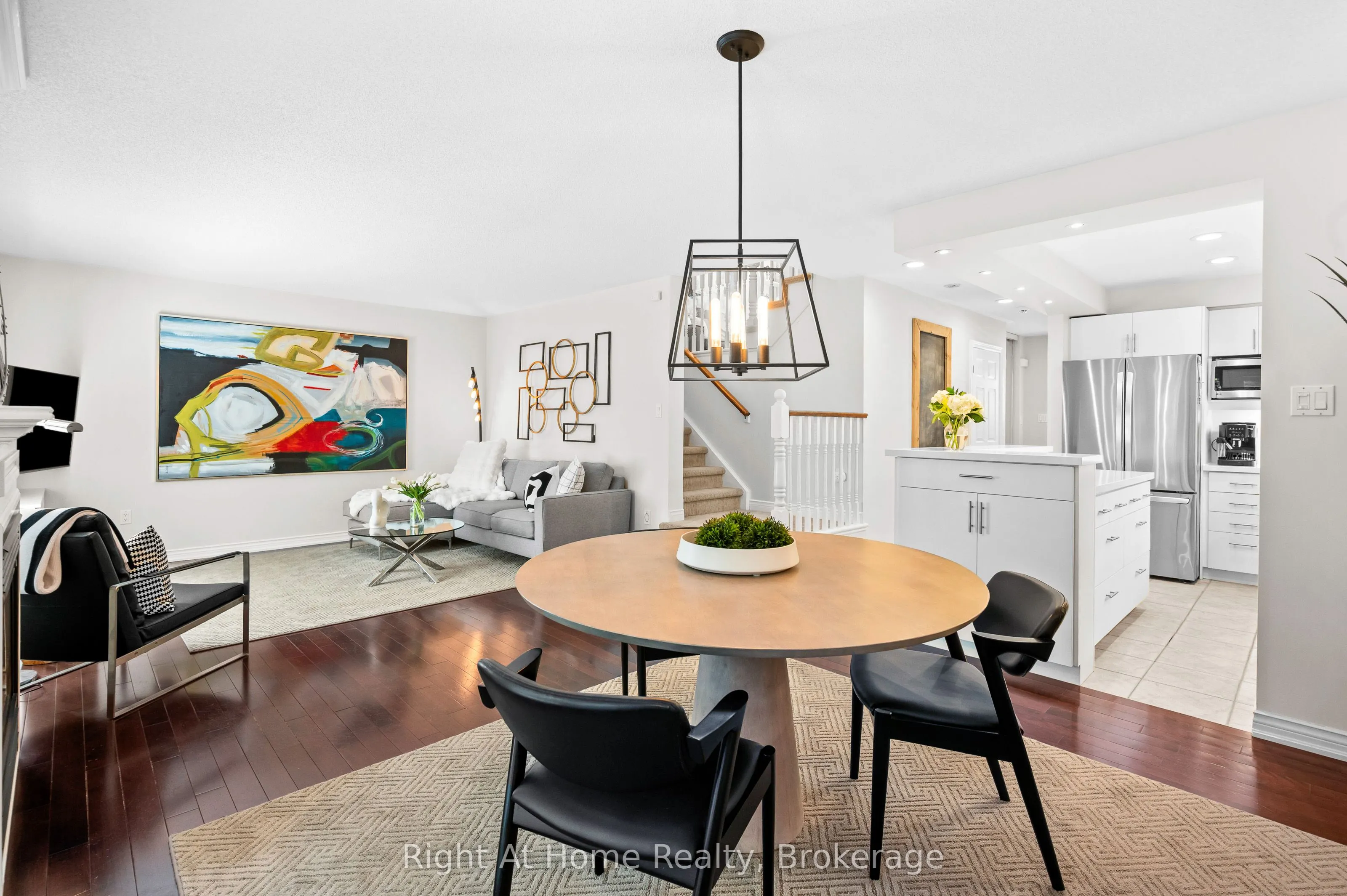 2032 Grovetree Lane