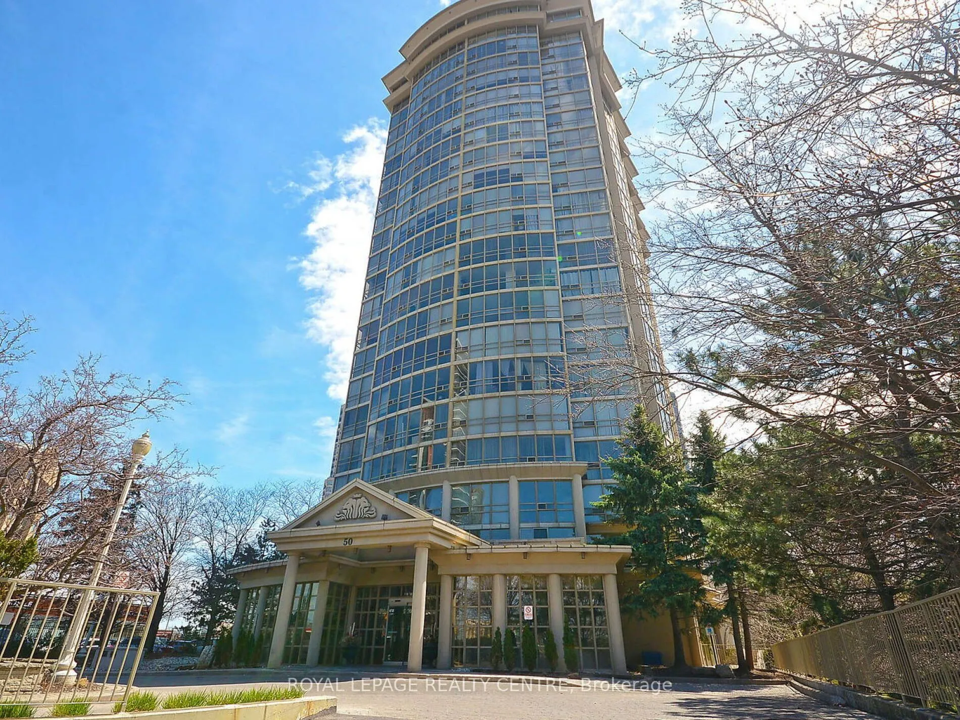 50 Eglinton Avenue W, #601