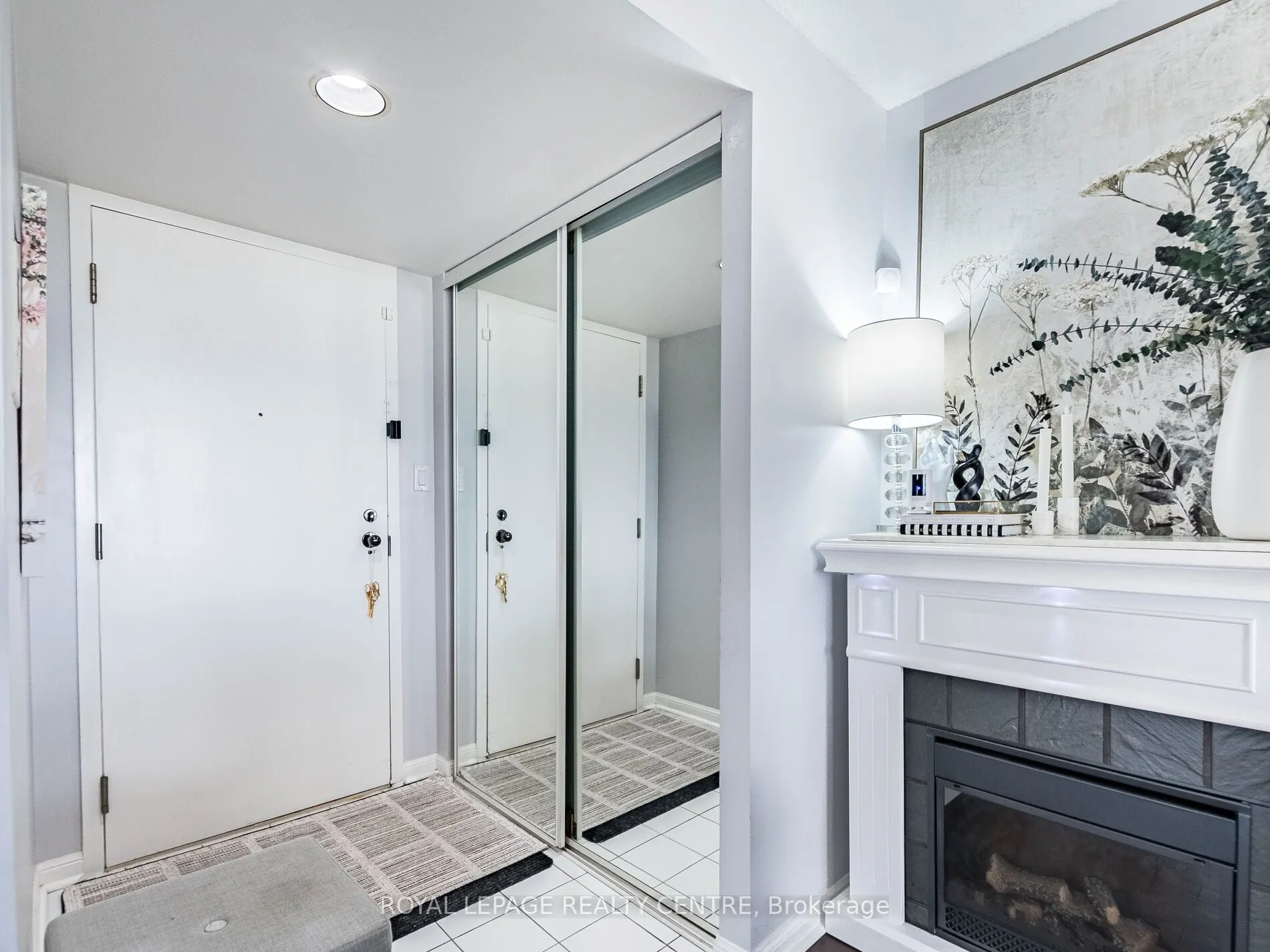 50 Eglinton Avenue W, #601
