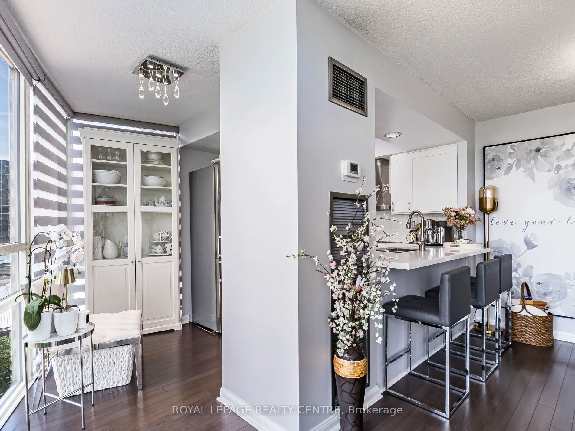50 Eglinton Avenue W, #601