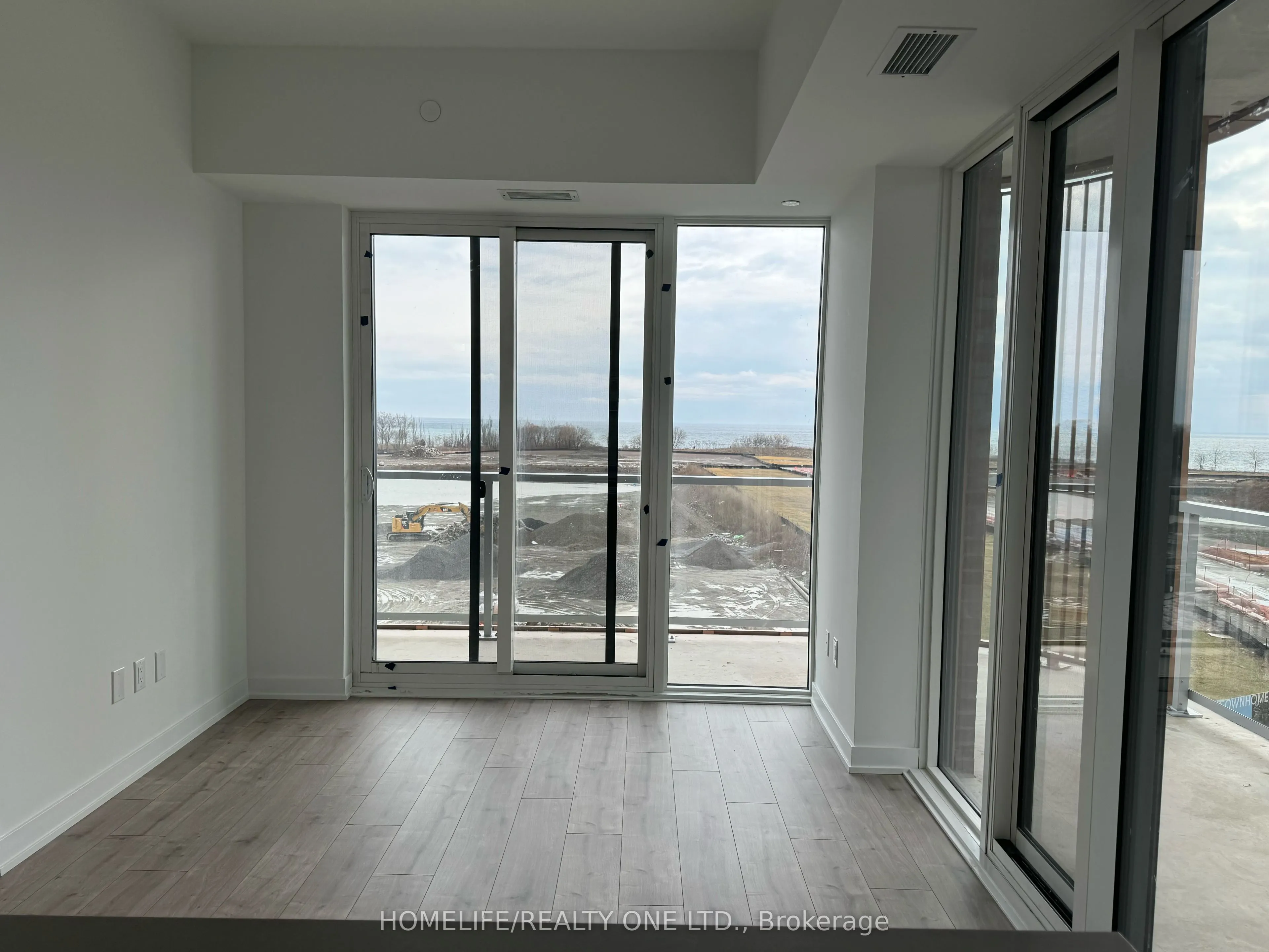 220 Missinnihe Way, #421