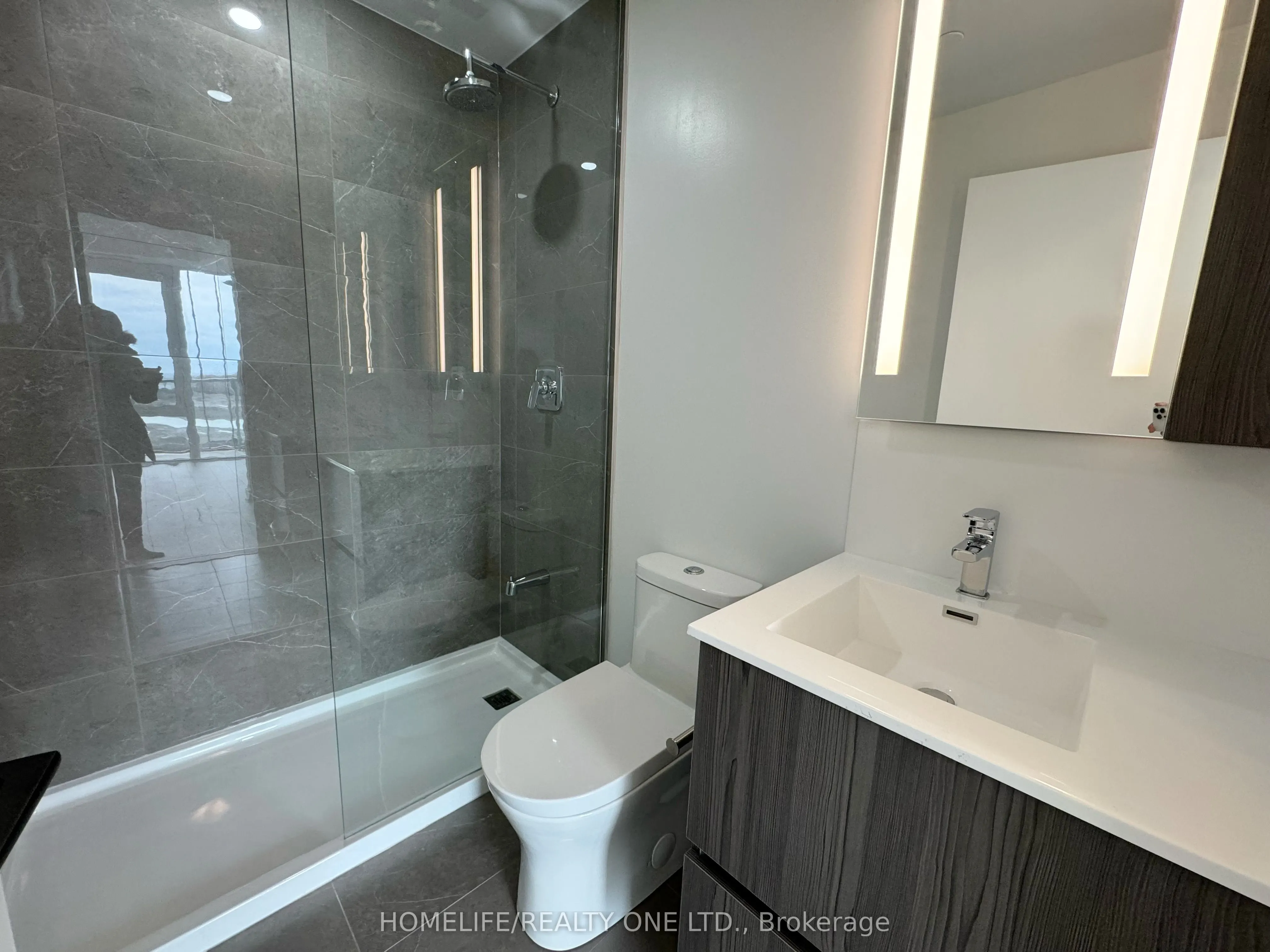 220 Missinnihe Way, #421