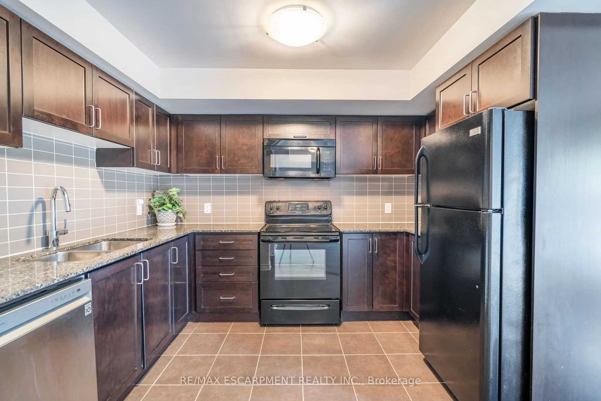 2441 Greenwich Drive, #59