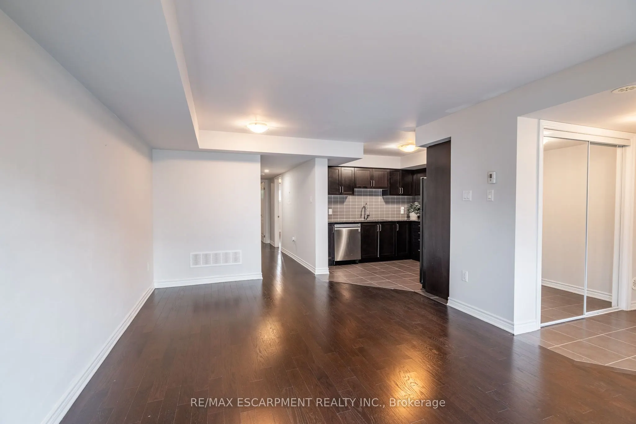 2441 Greenwich Drive, #59