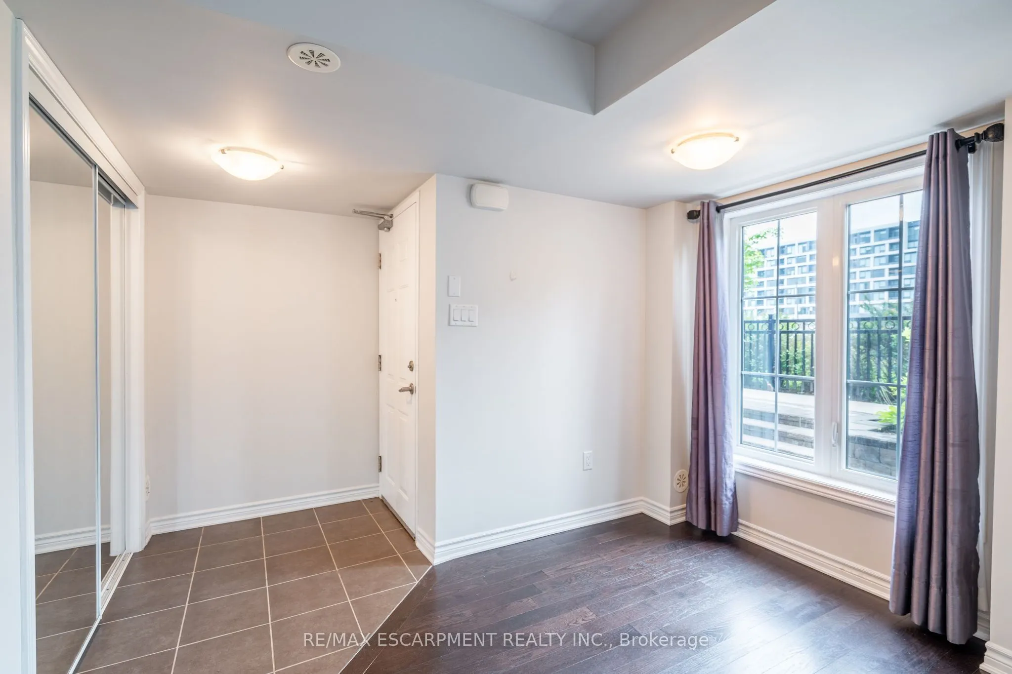 2441 Greenwich Drive, #59