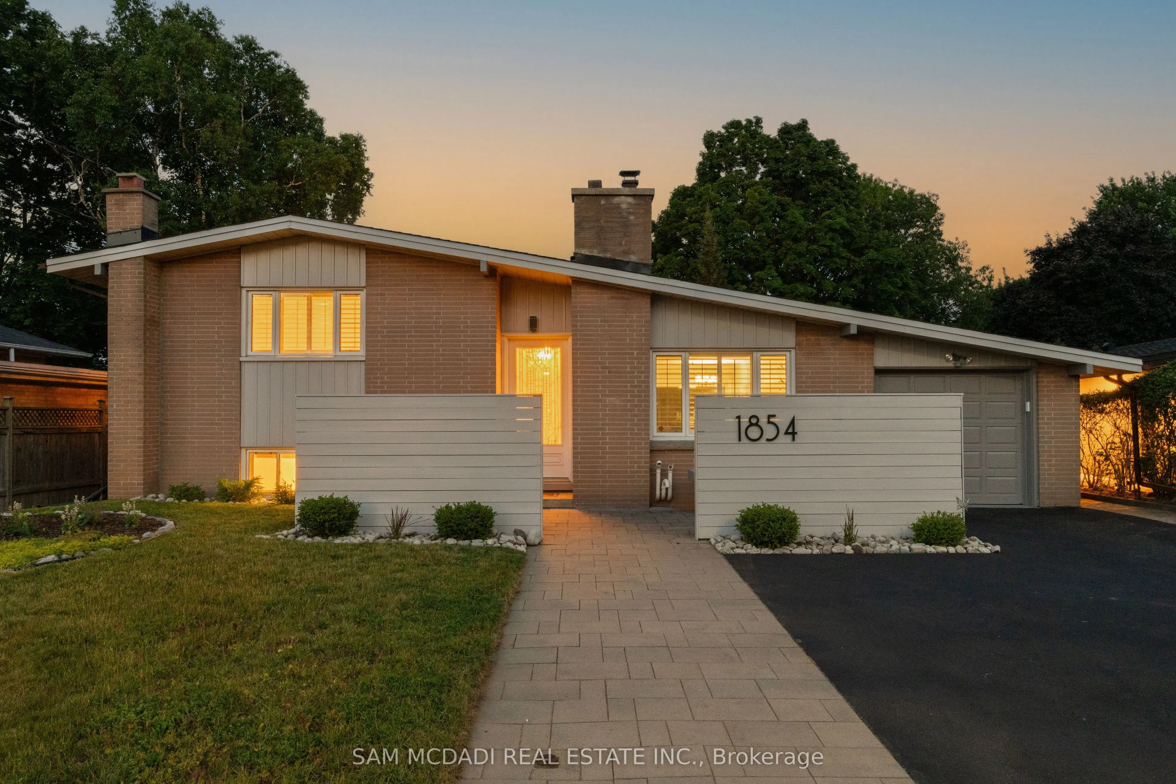 1854 Christopher Road