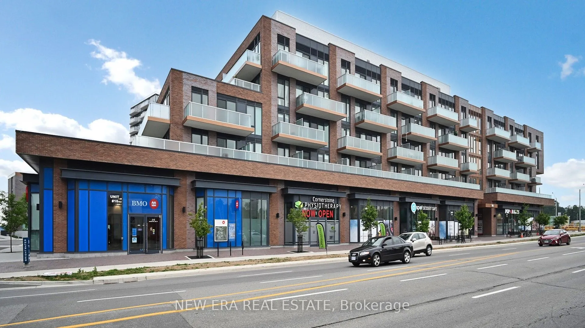 215 Lakeshore Road W, #521