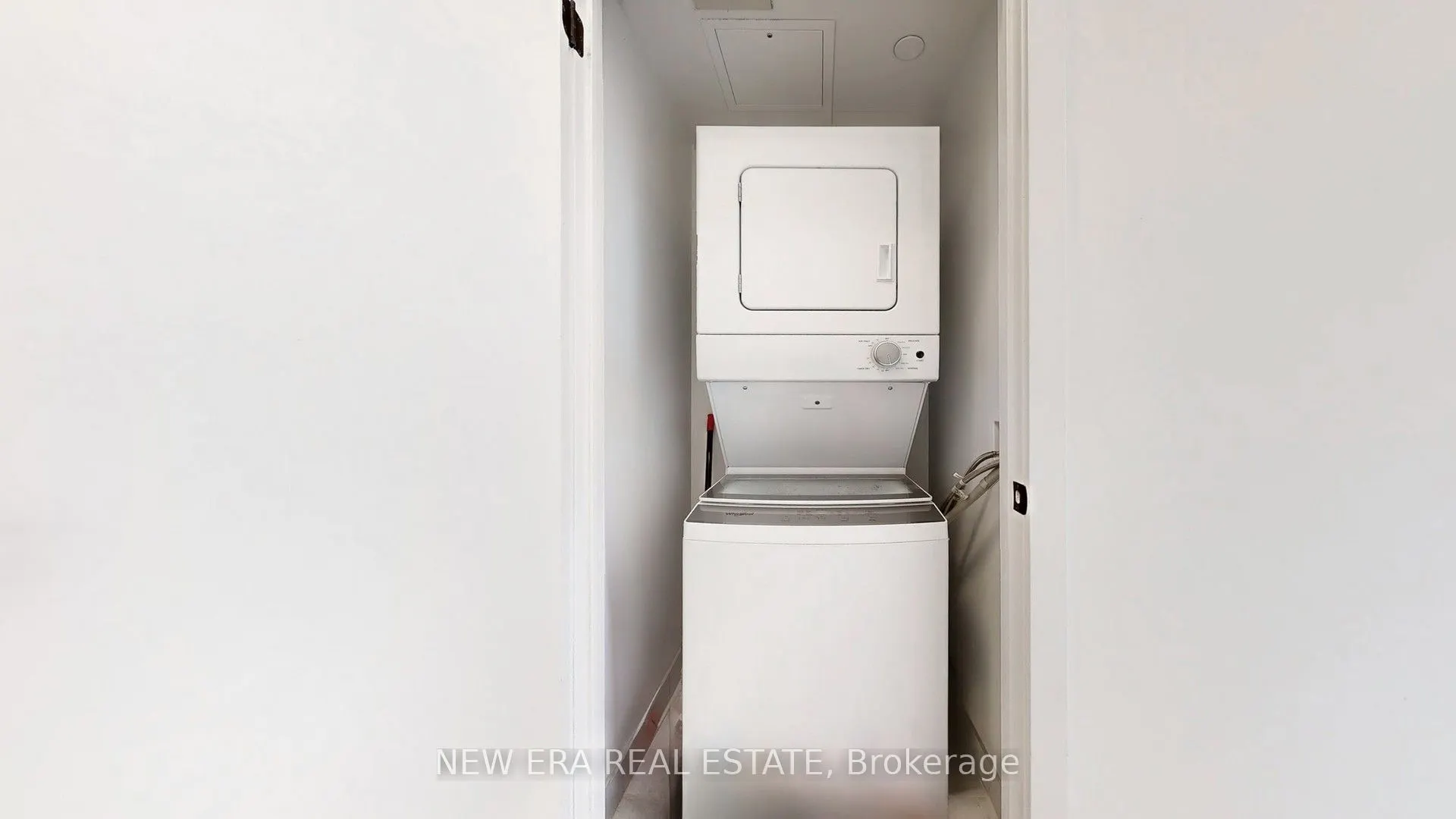 215 Lakeshore Road W, #521