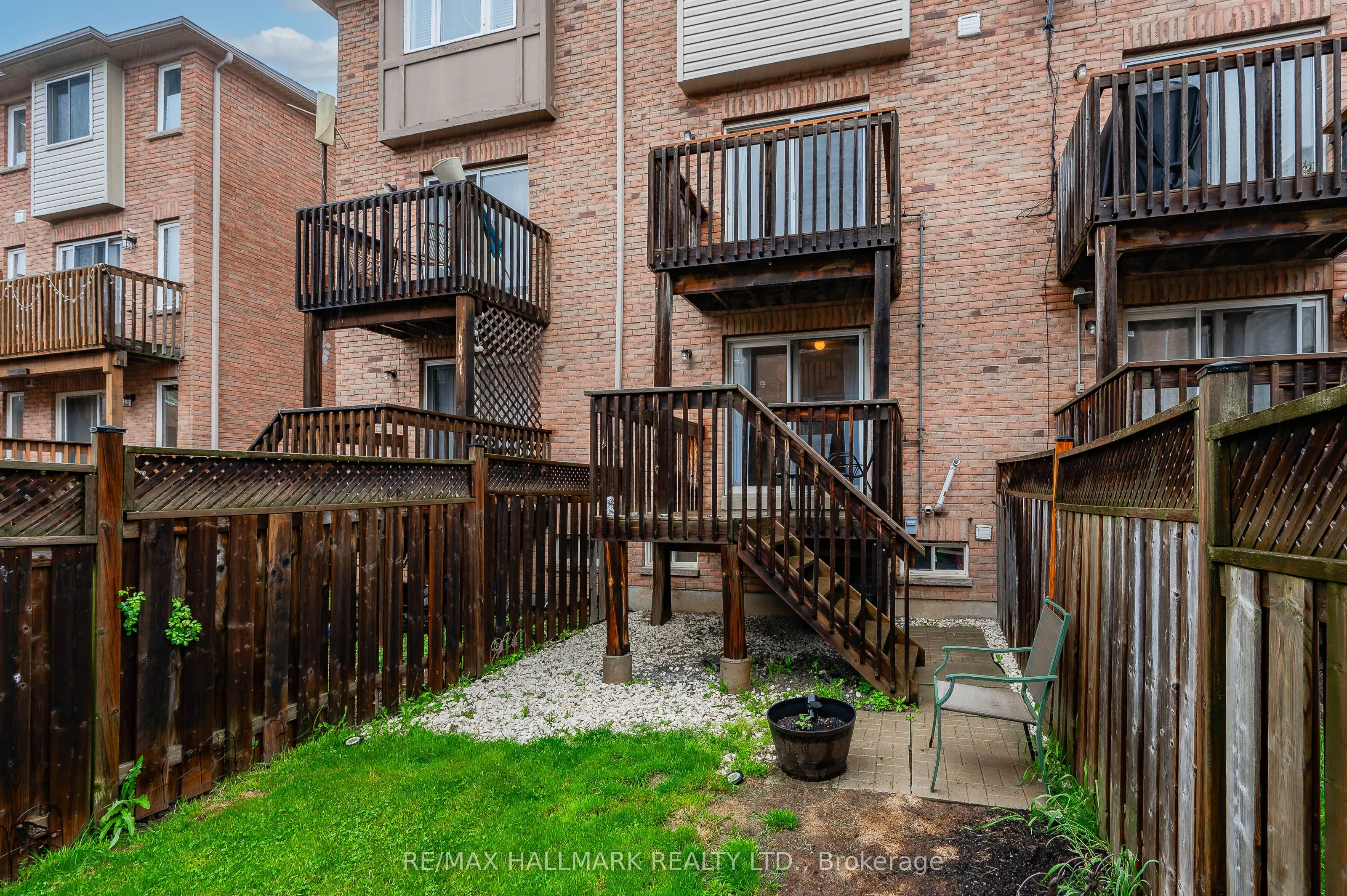 3301 Redpath Circle