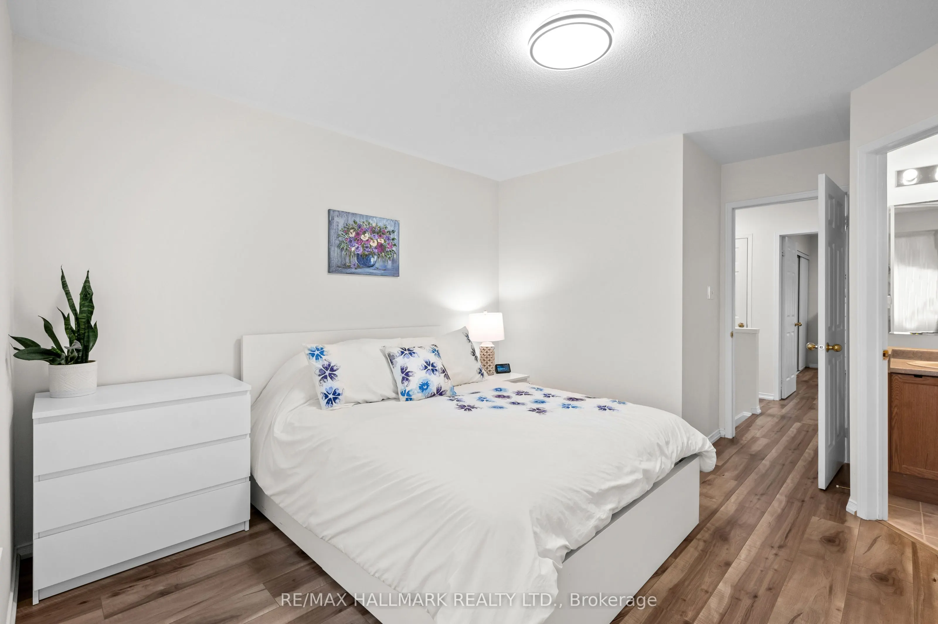 3301 Redpath Circle