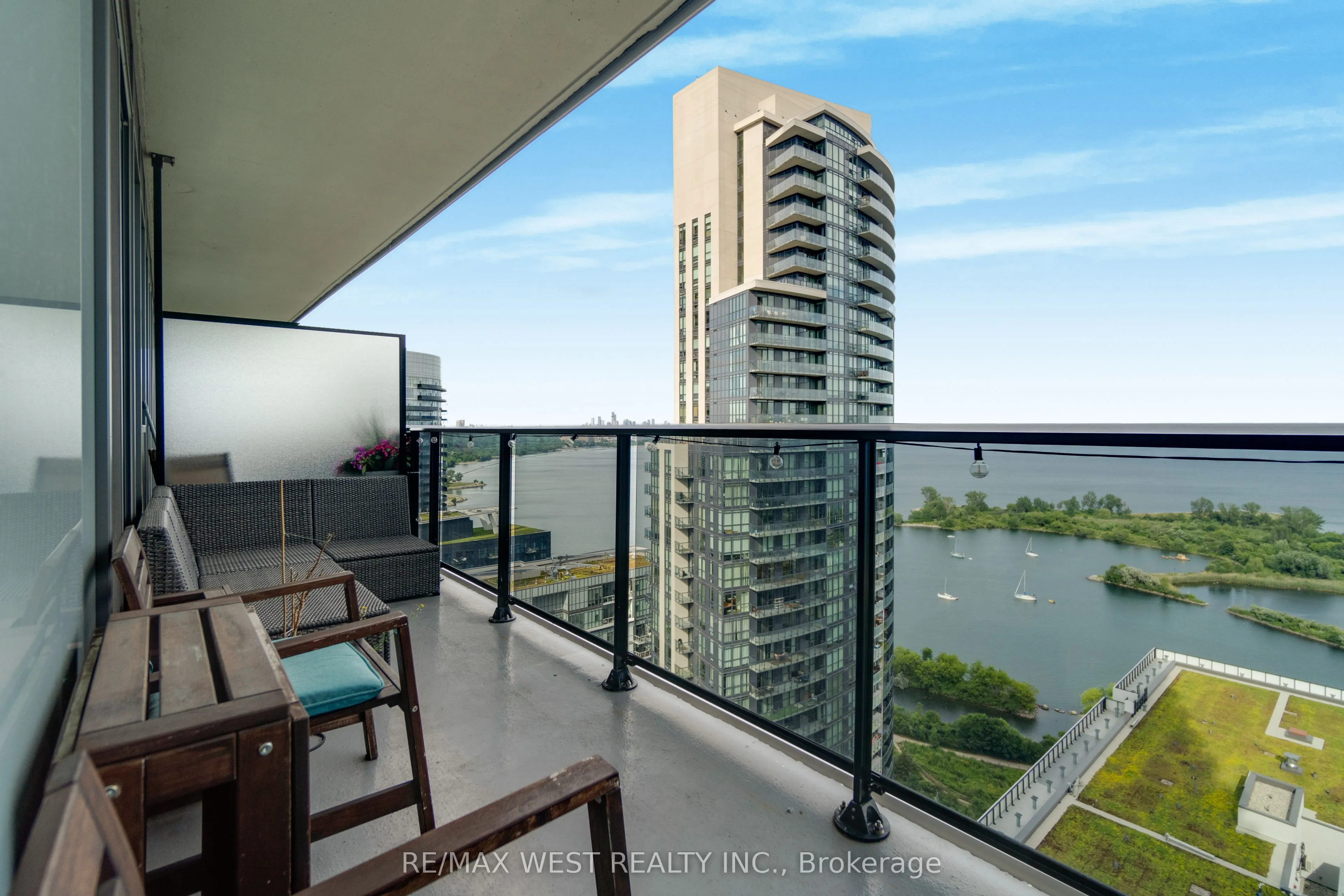 70 Annie Craig Drive, #2705