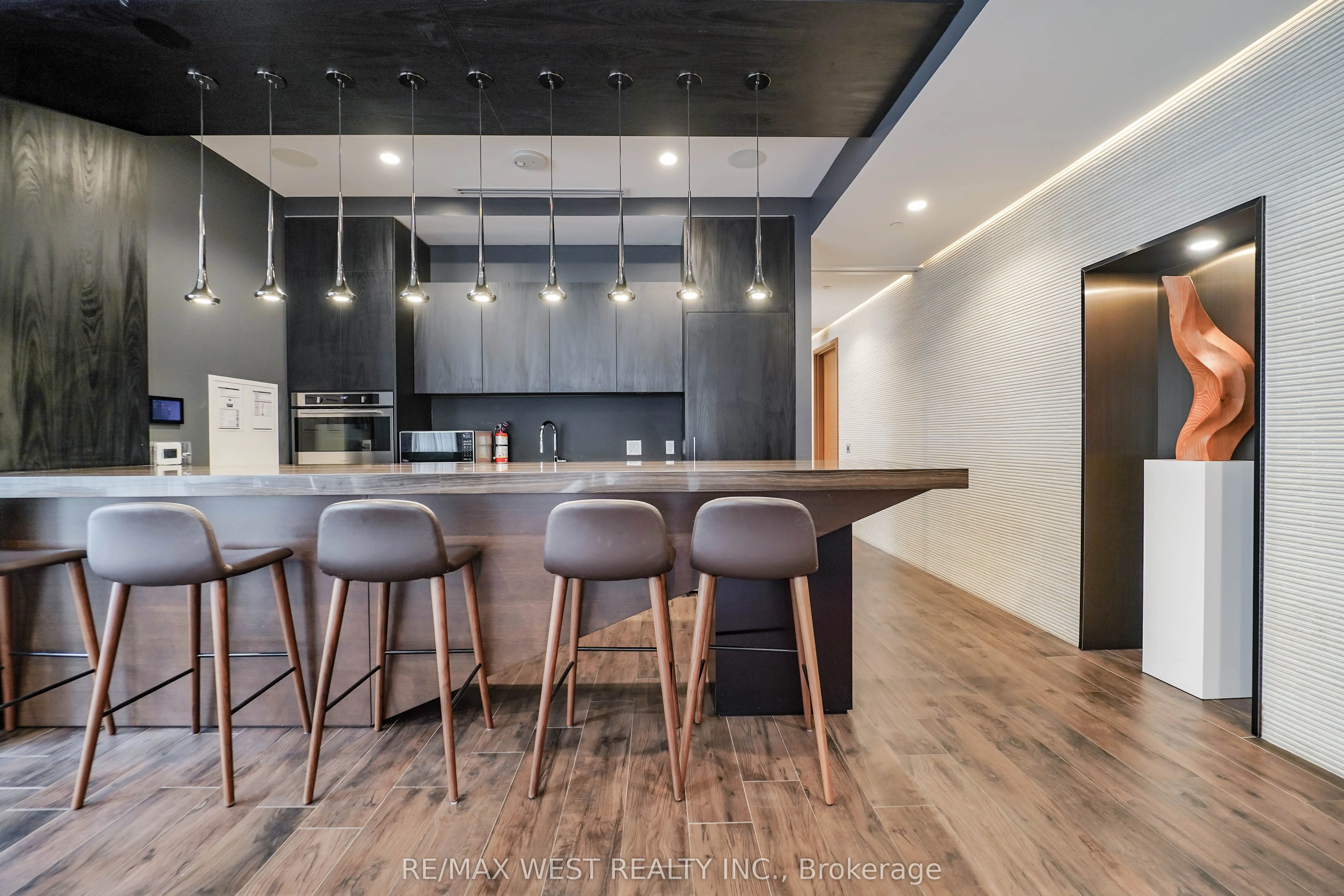 70 Annie Craig Drive, #2705