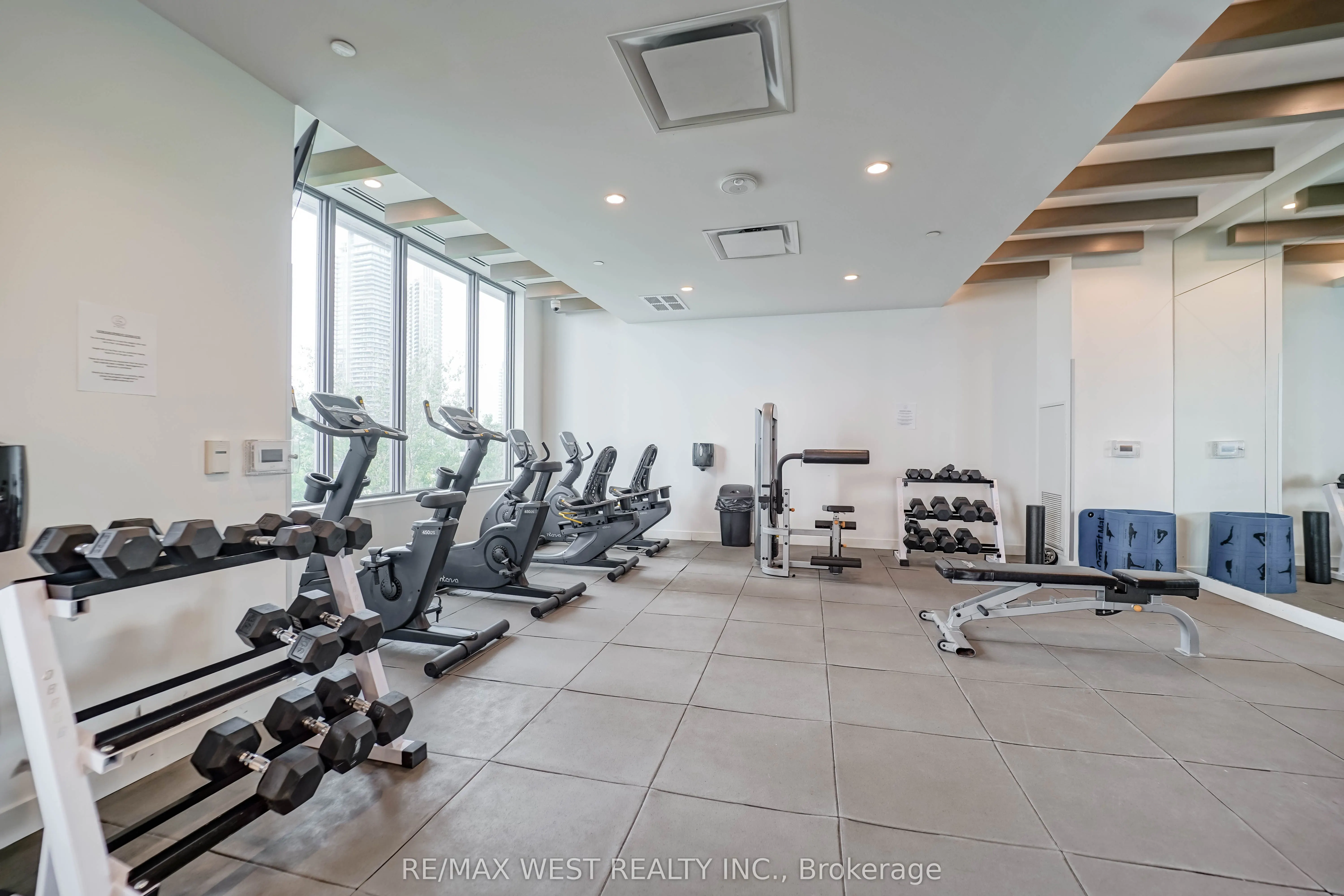 70 Annie Craig Drive, #2705