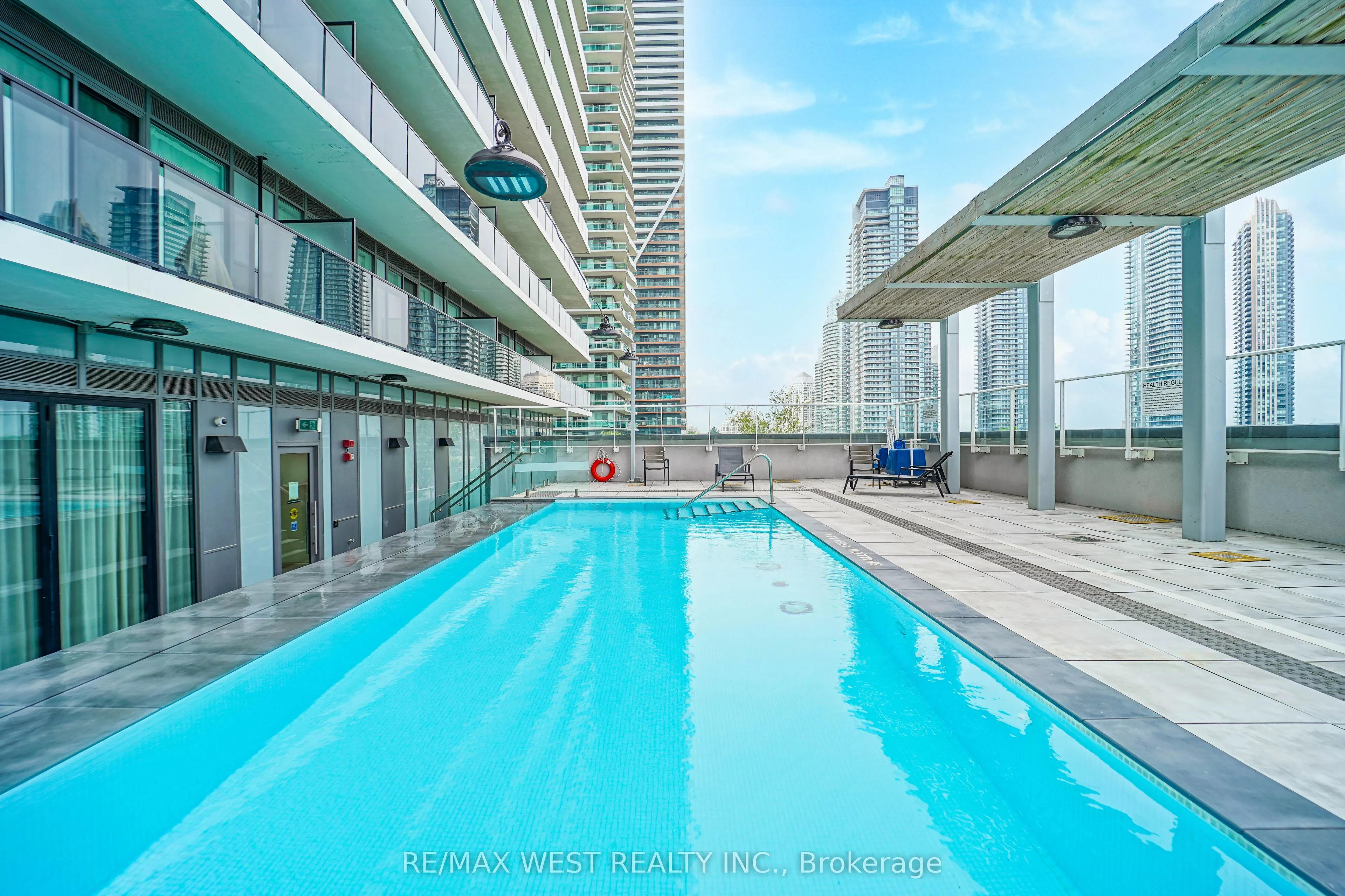 70 Annie Craig Drive, #2705