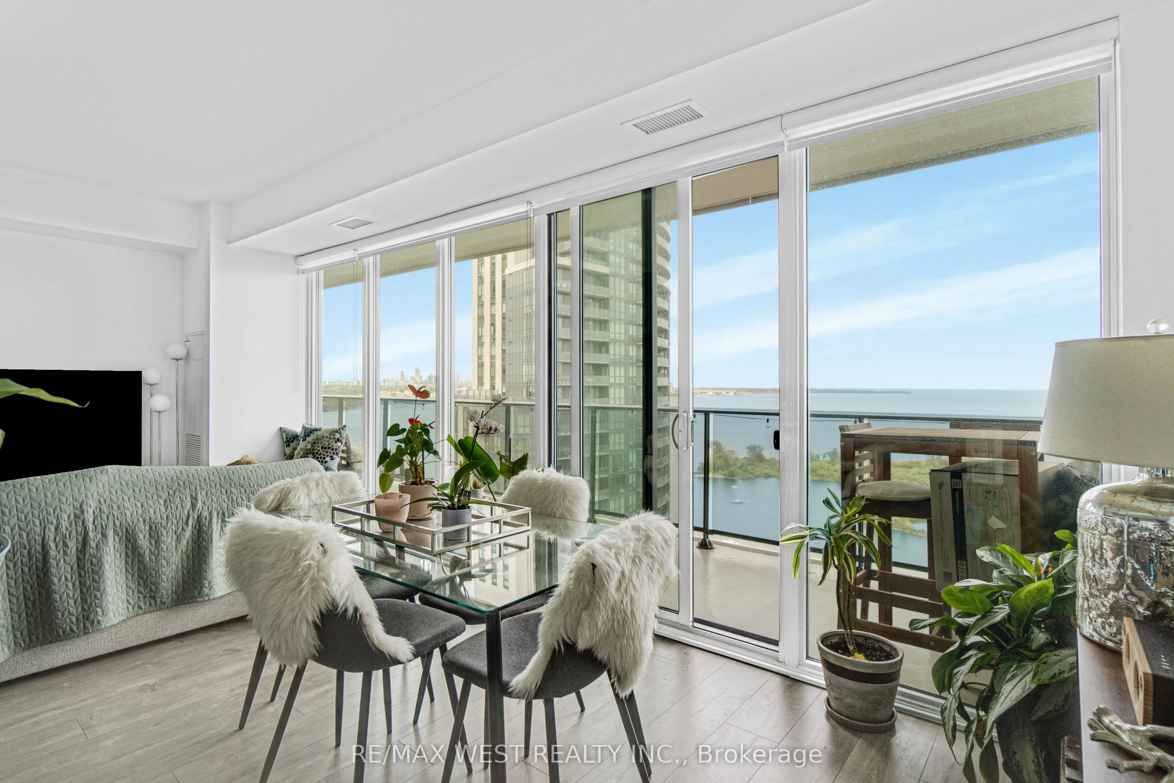 70 Annie Craig Drive, #2705