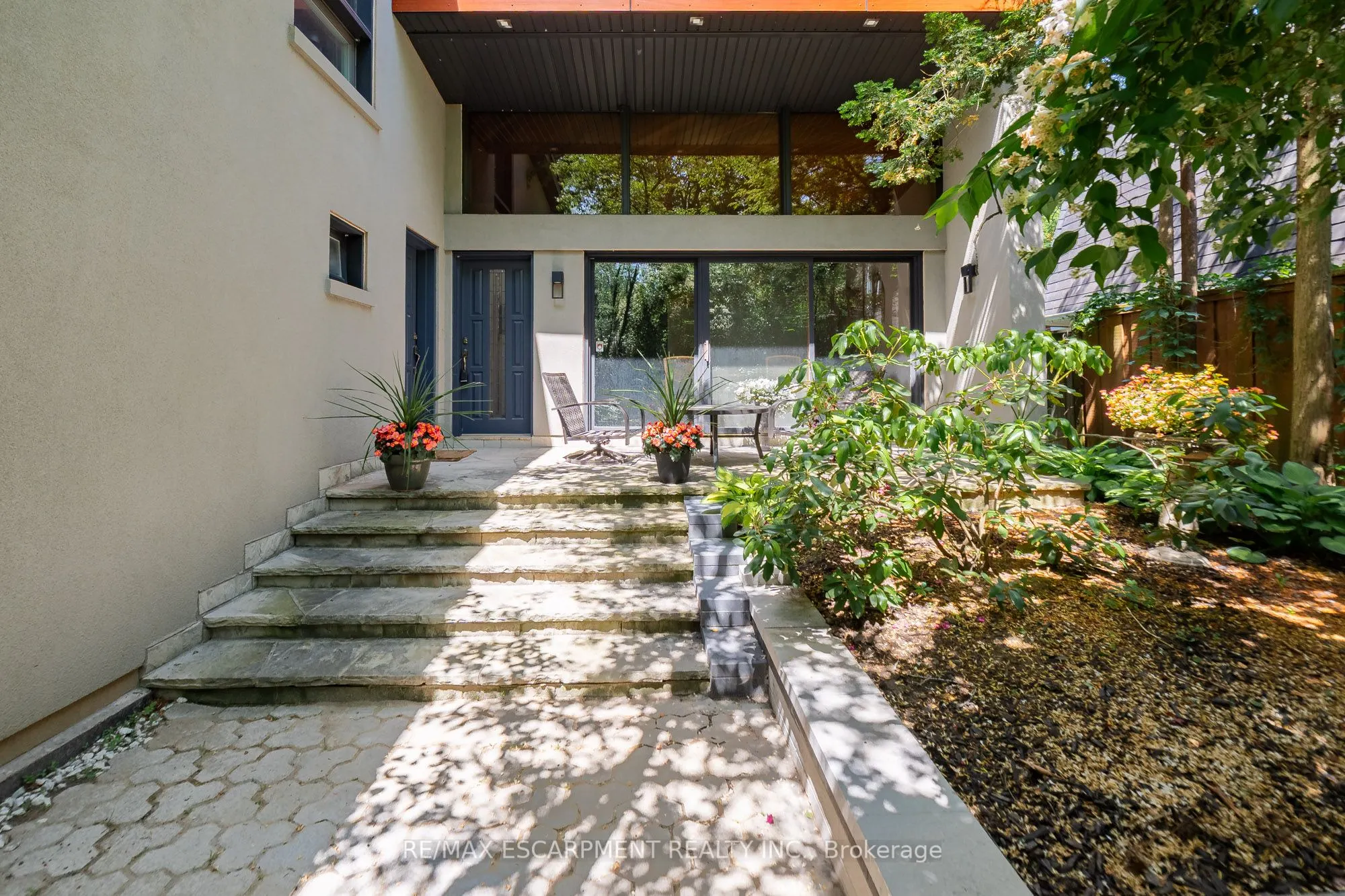 1569 Glenburnie Road
