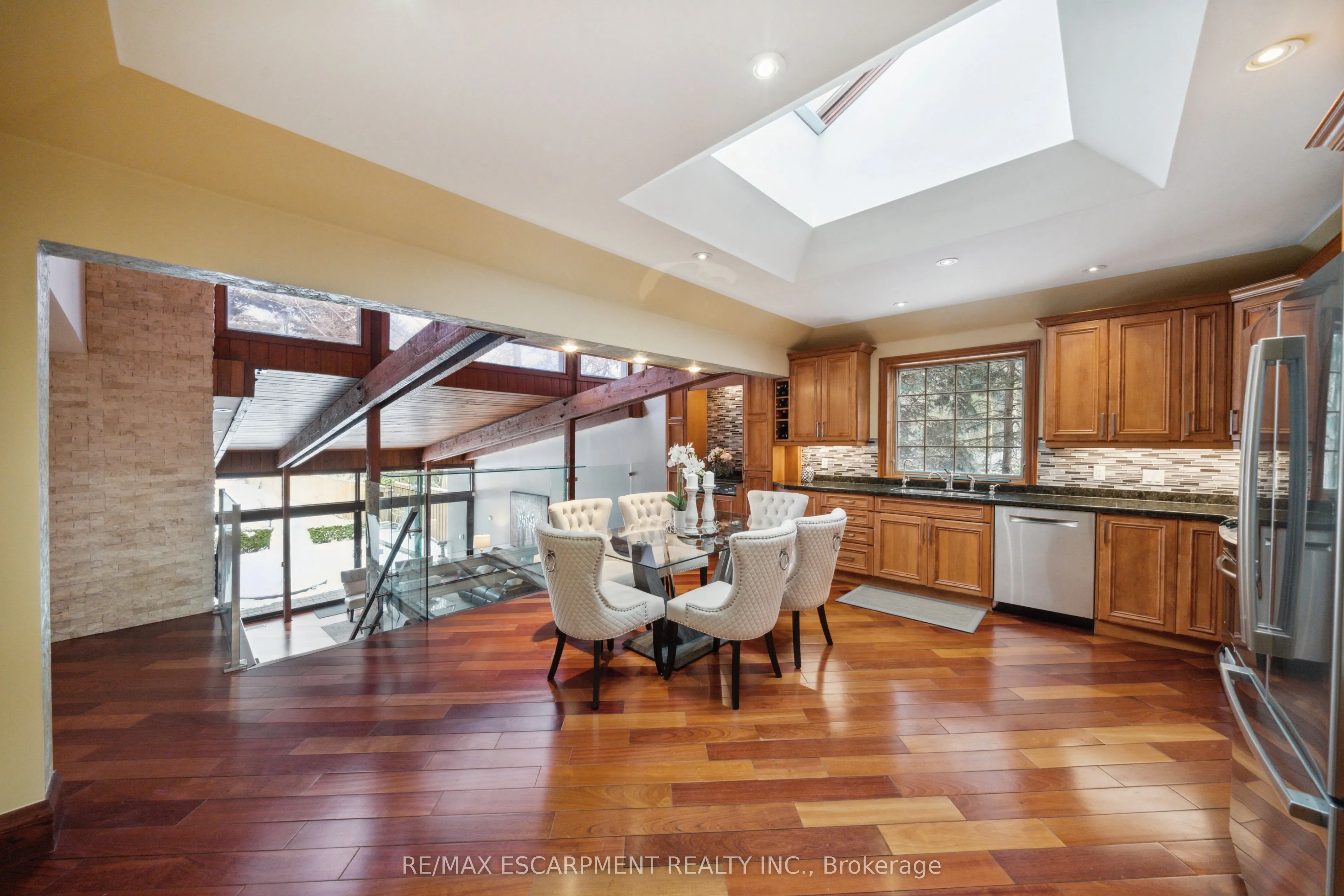 1569 Glenburnie Road