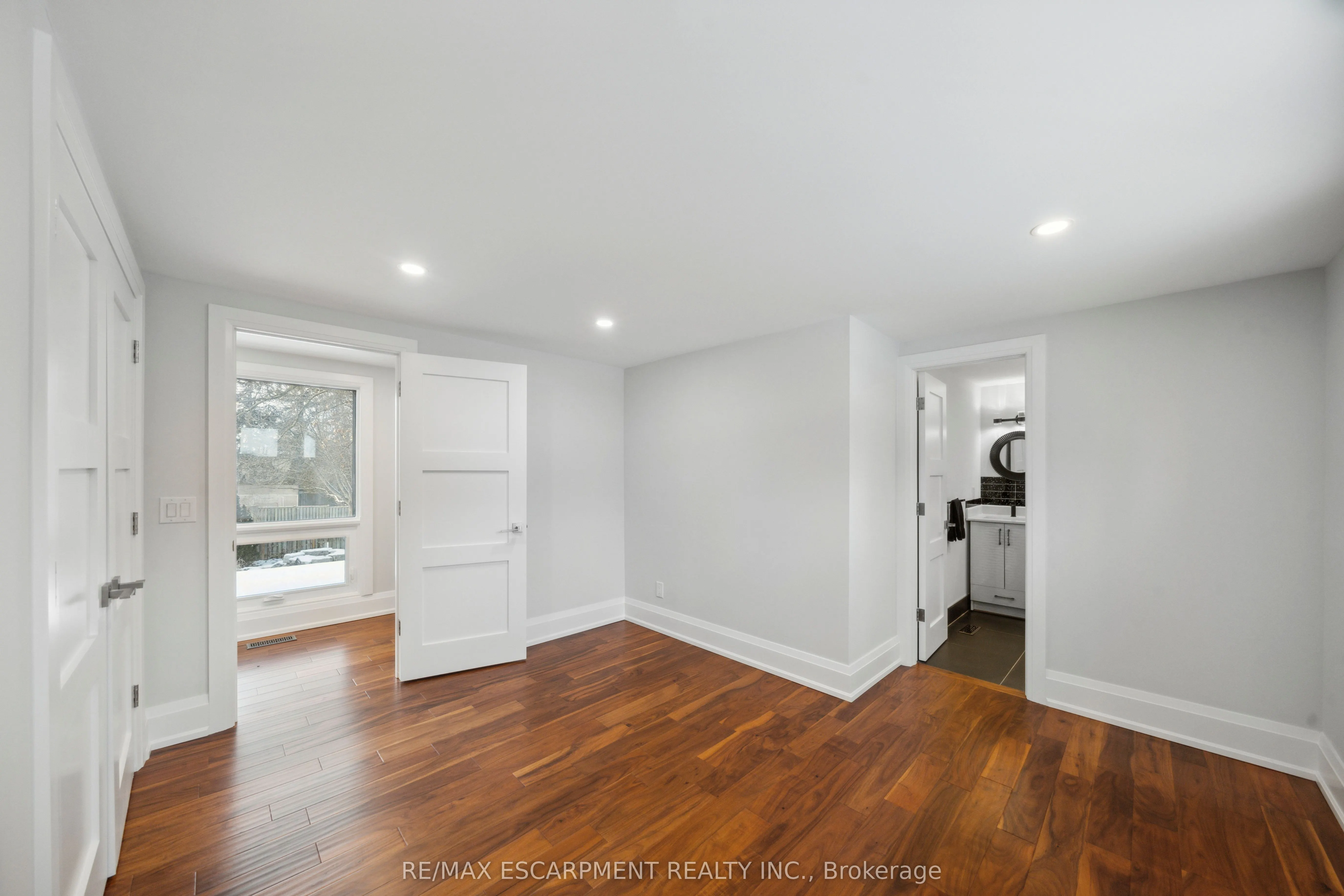 1569 Glenburnie Road
