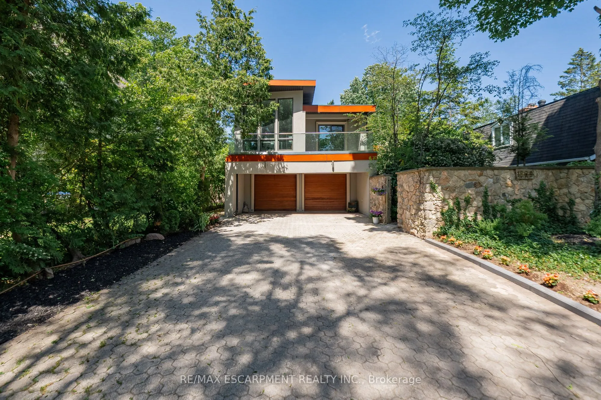 1569 Glenburnie Road