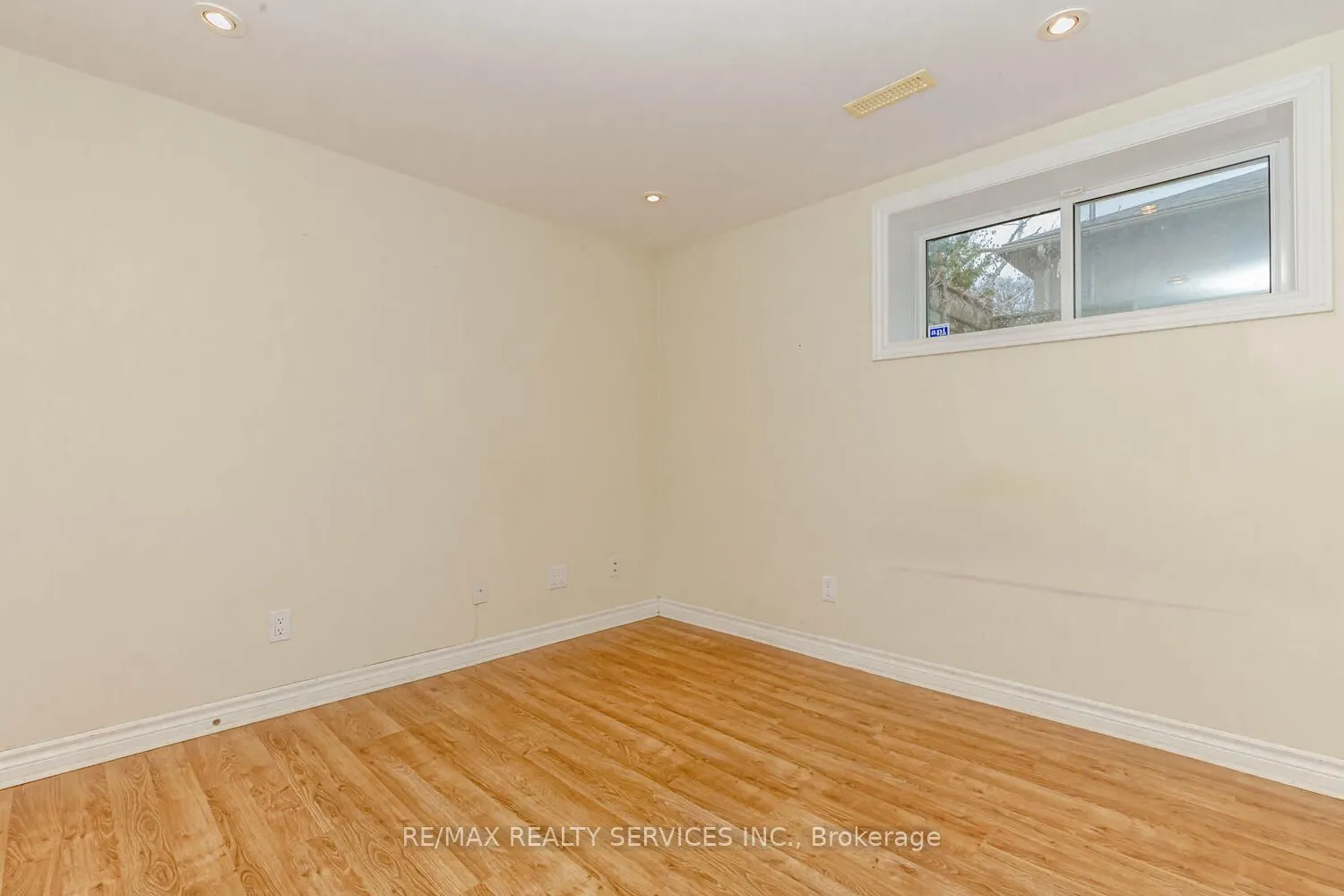1259 Twin Oaks Dell Drive