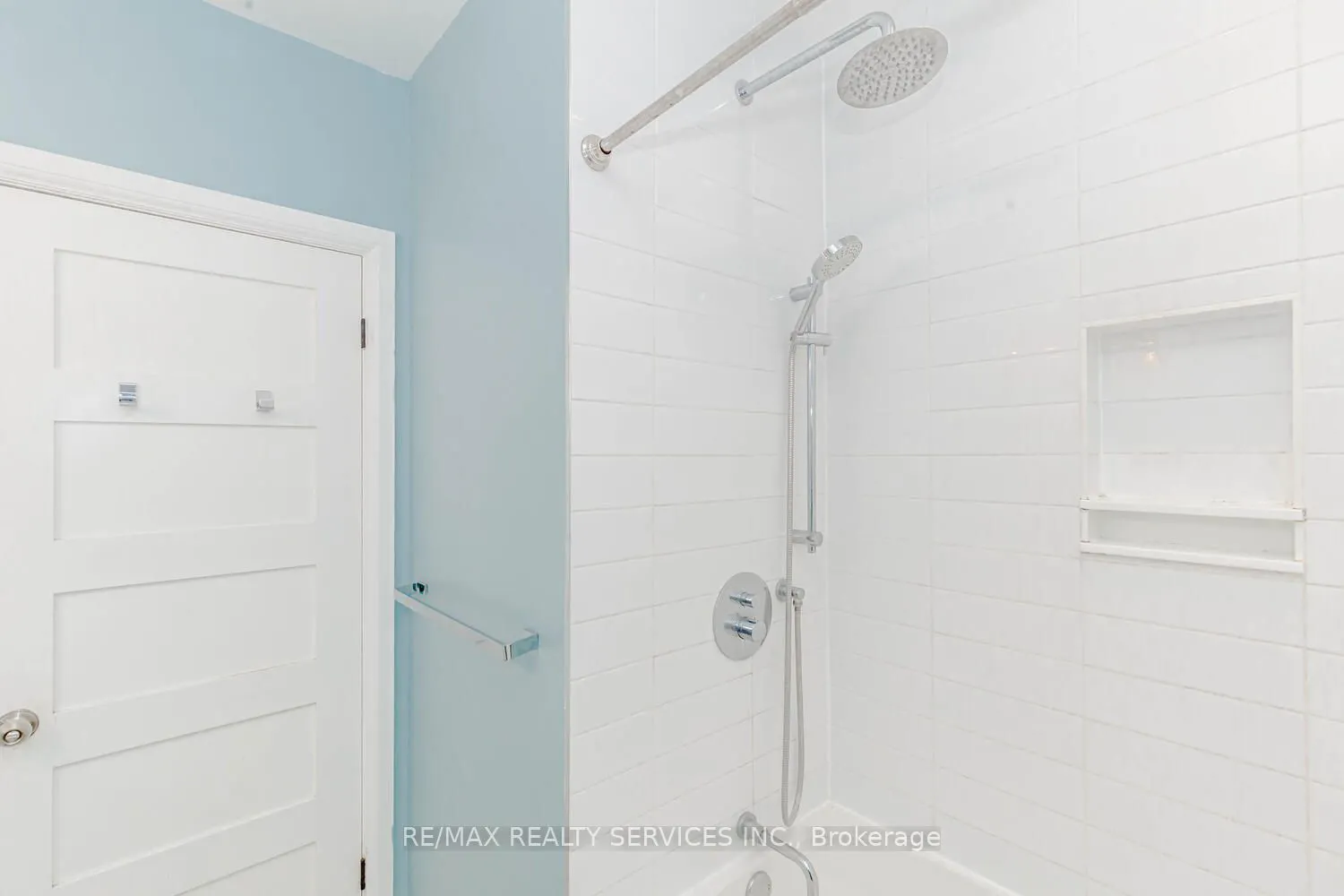 1259 Twin Oaks Dell Drive