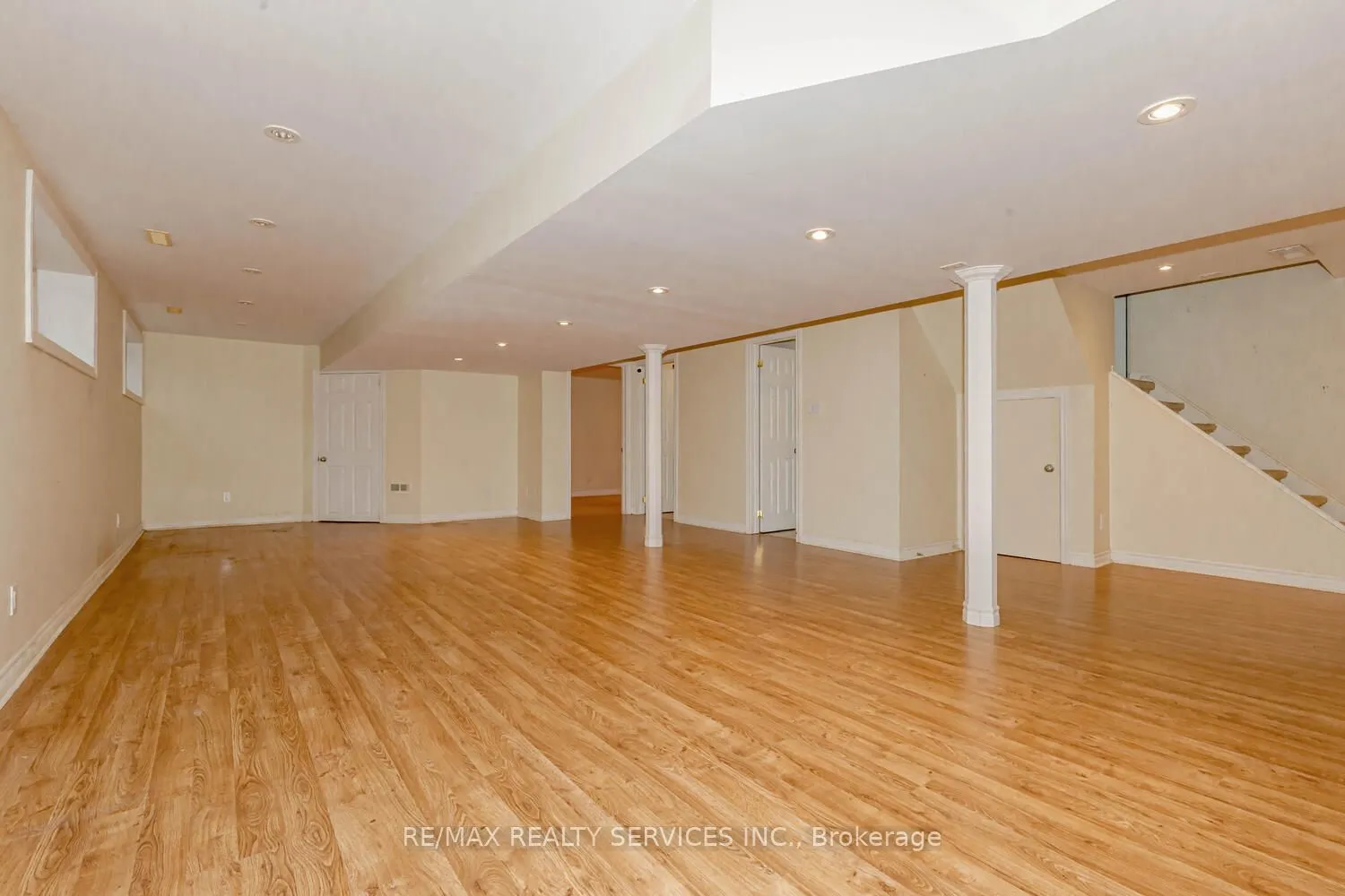 1259 Twin Oaks Dell Drive